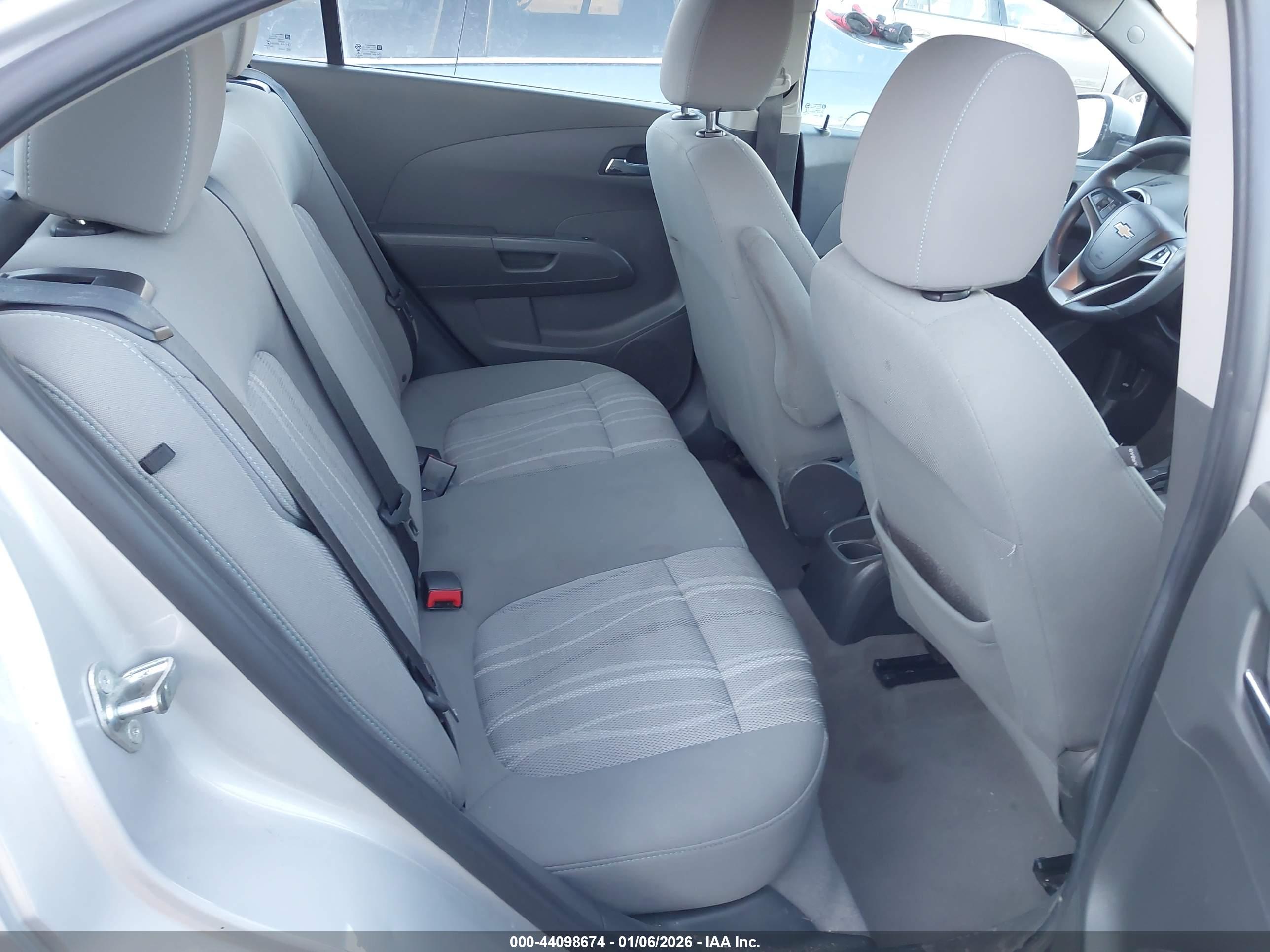 CHEVROLET SONIC image 8