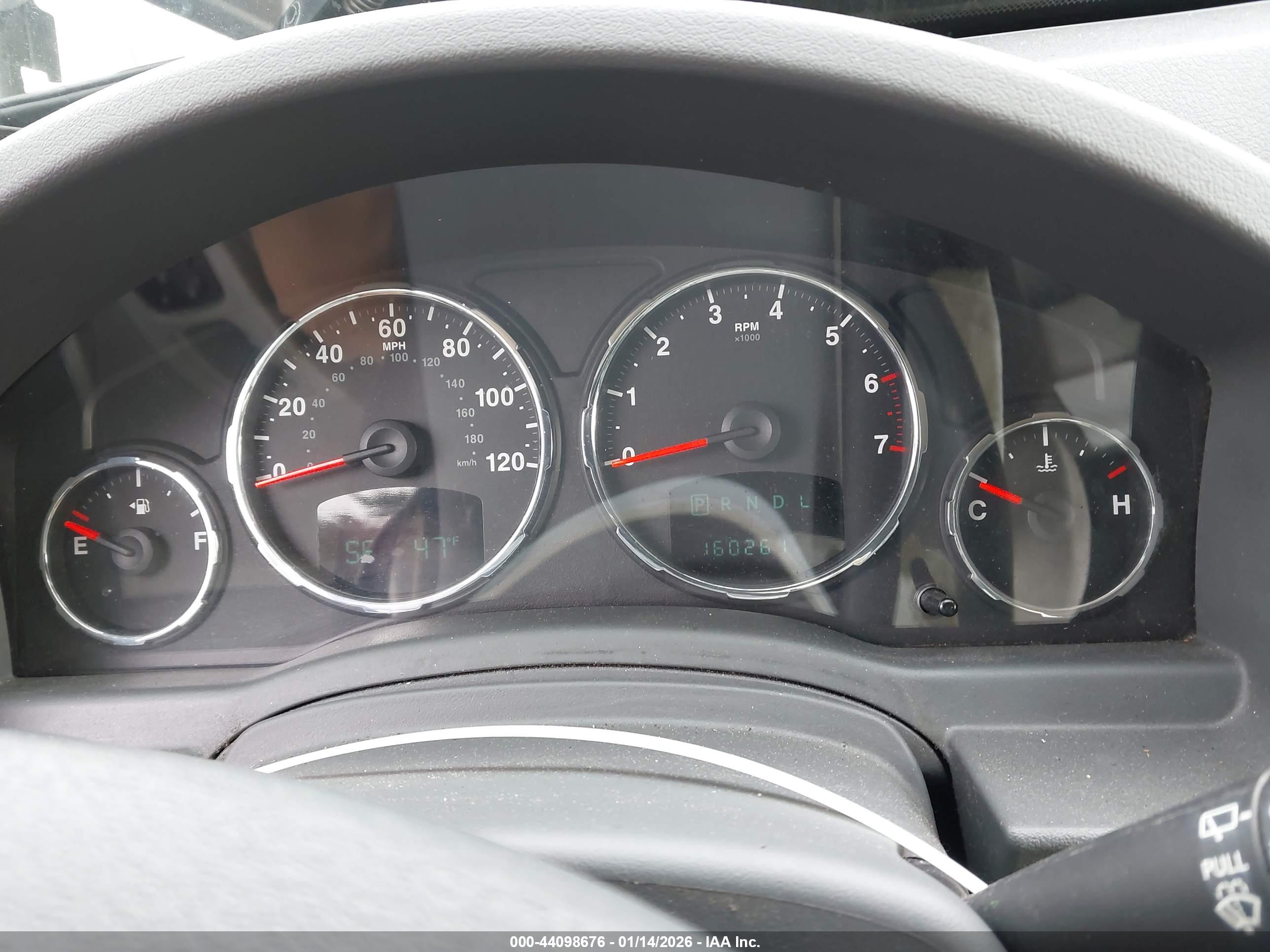 JEEP LIBERTY image 7