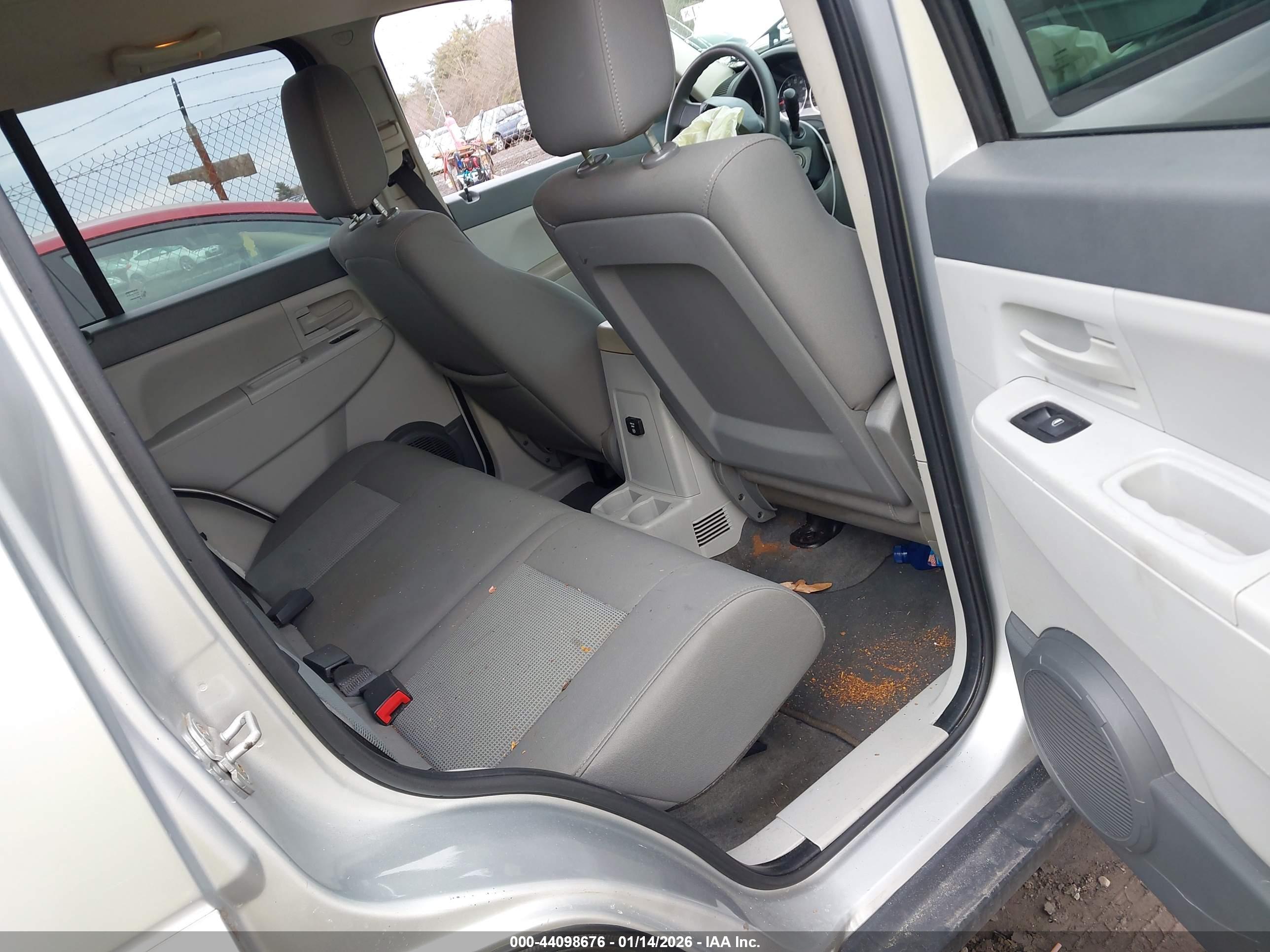 JEEP LIBERTY image 8