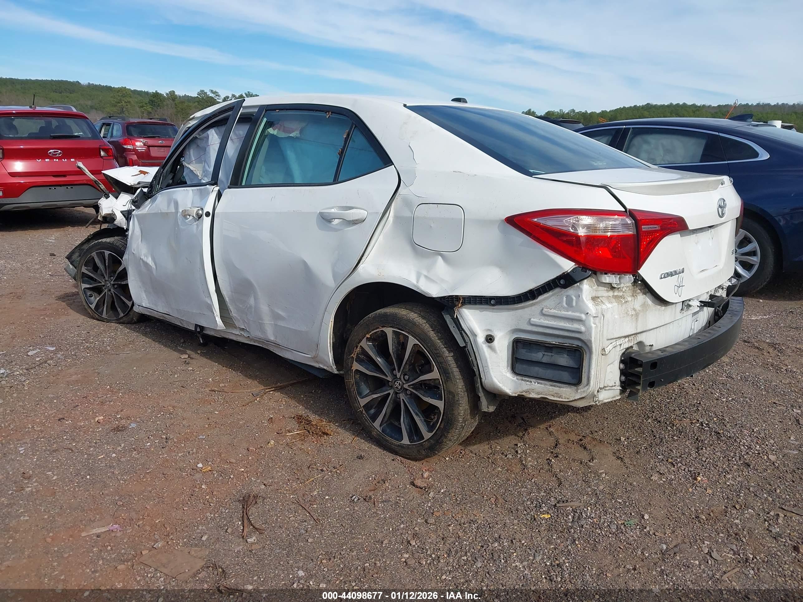 TOYOTA COROLLA image 3