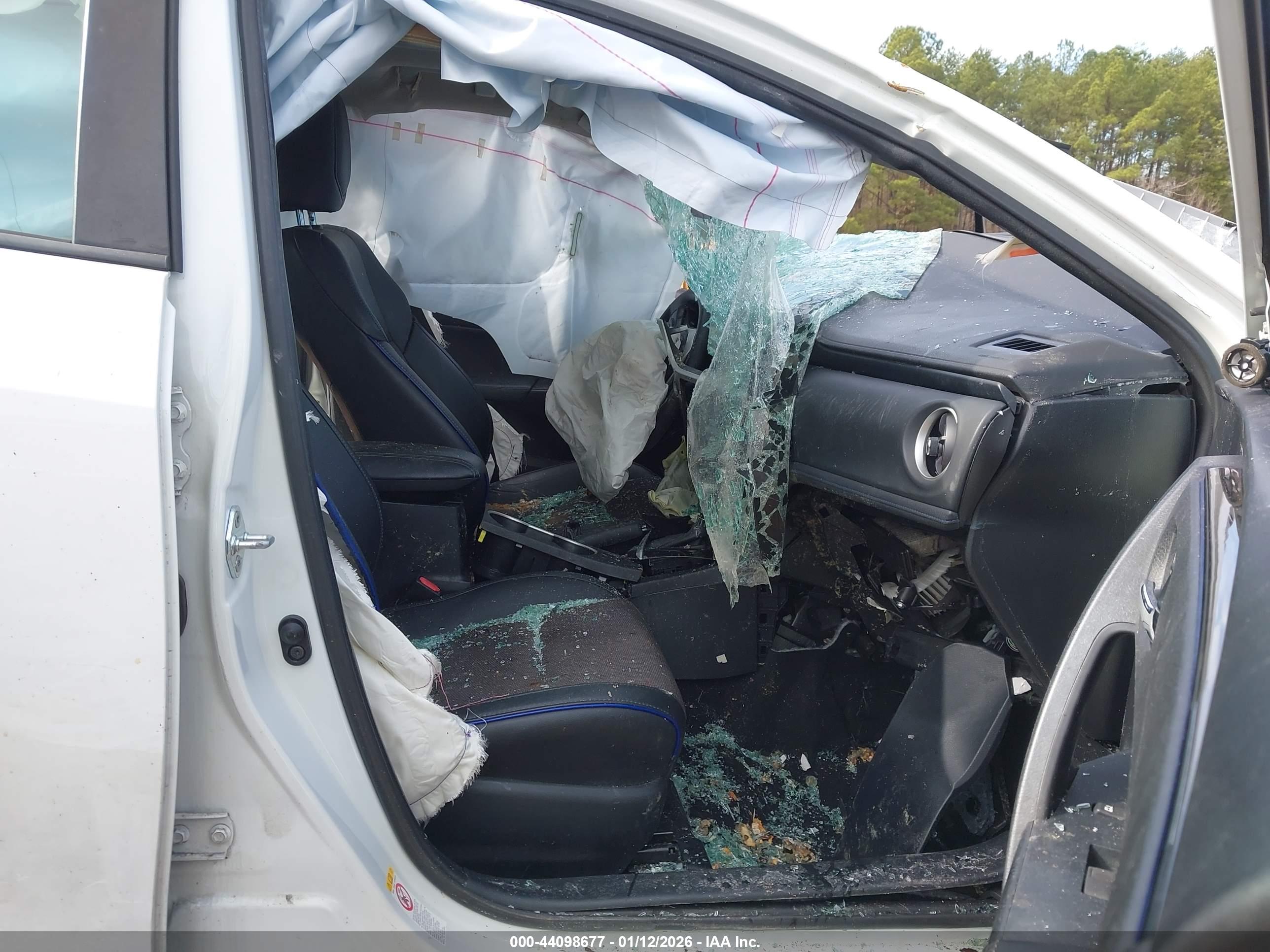 TOYOTA COROLLA image 5