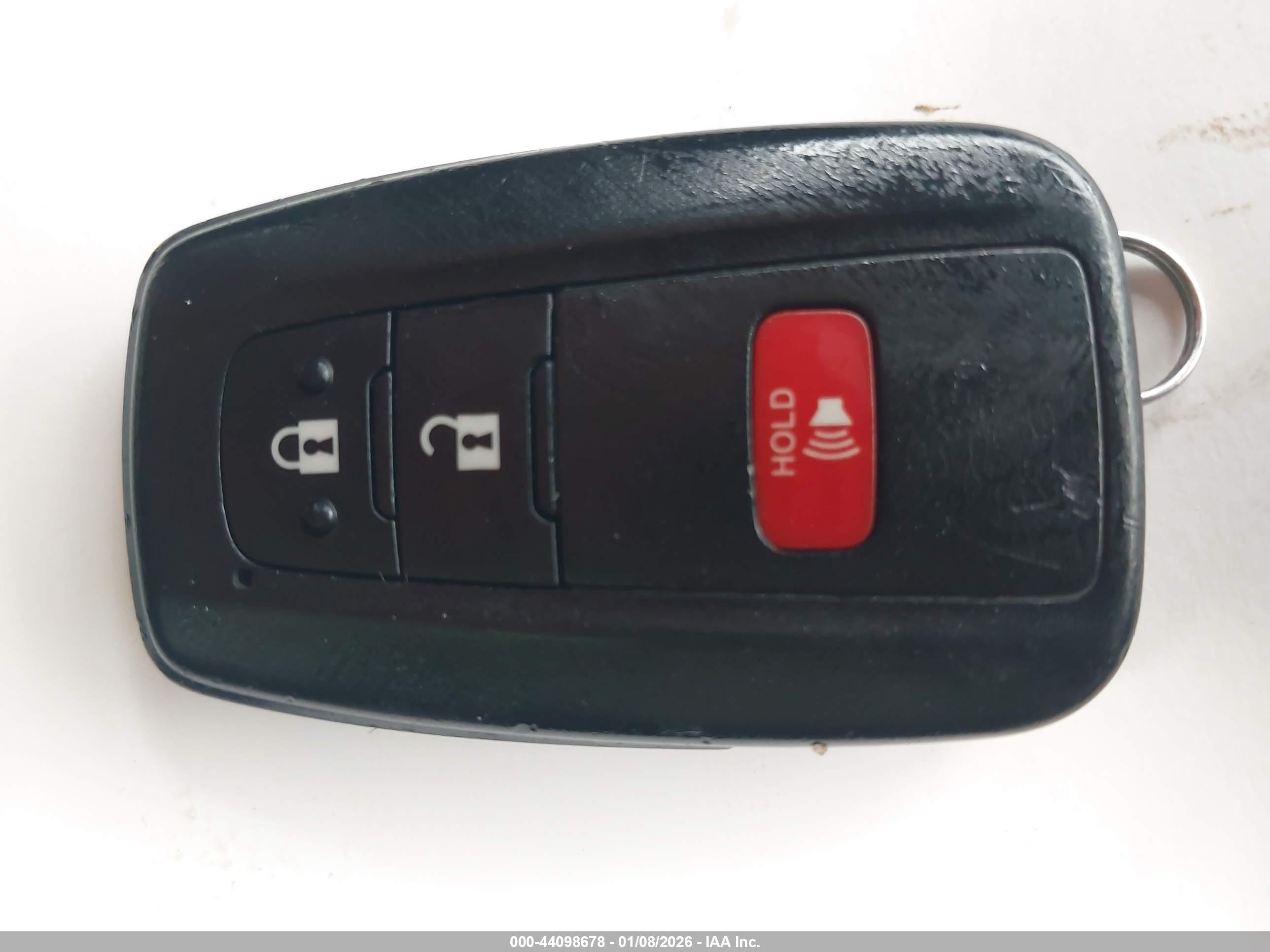 TOYOTA PRIUS image 11