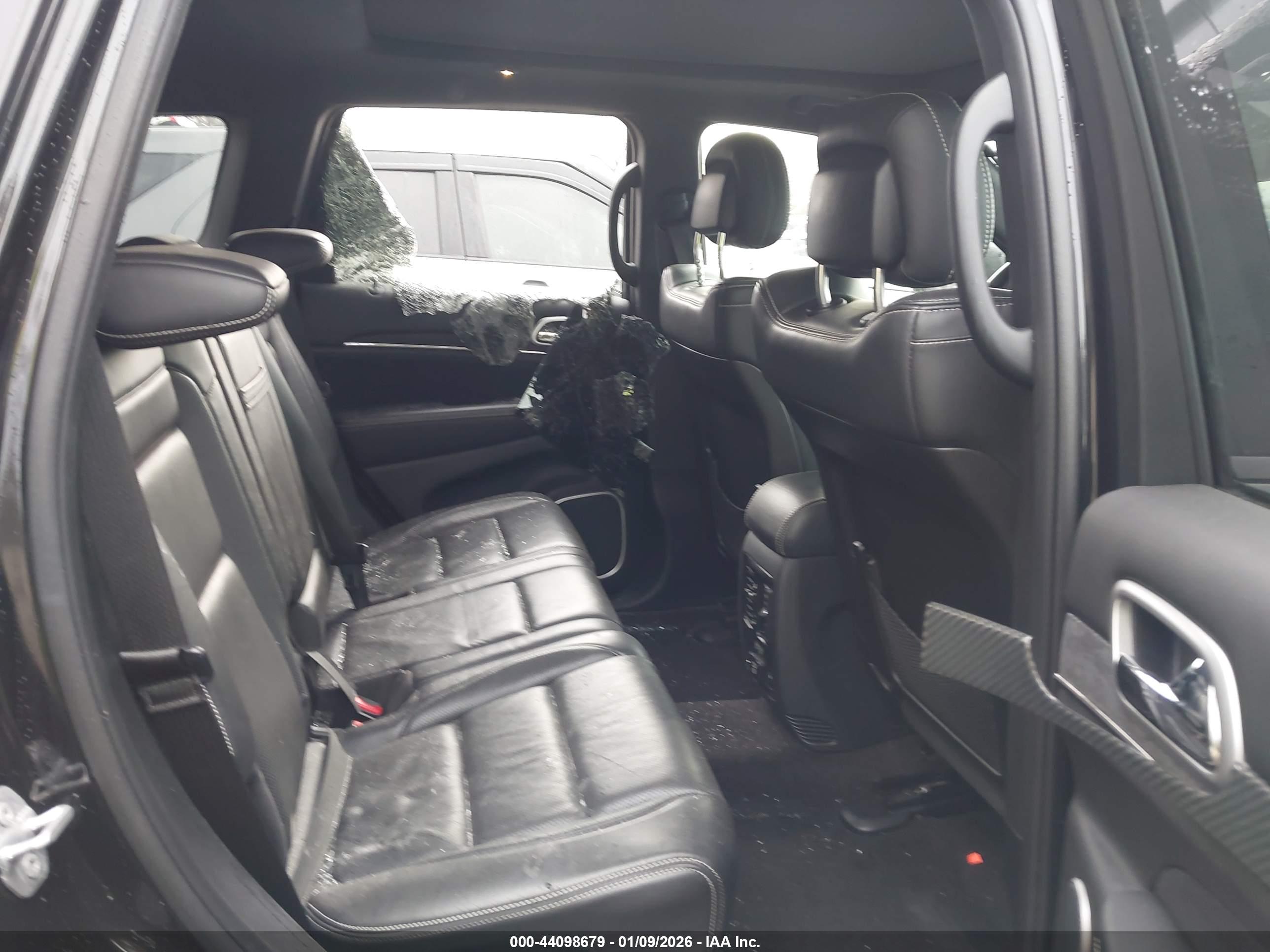 JEEP GRAND image 8