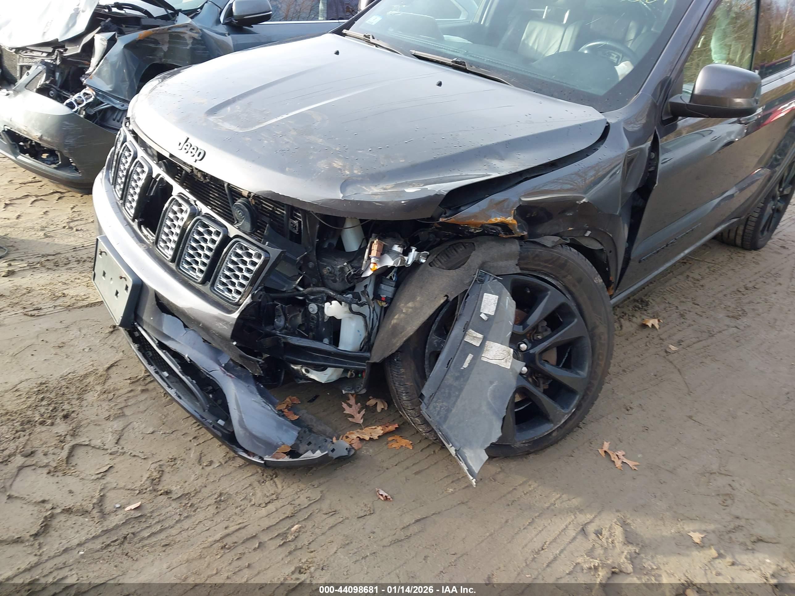 JEEP GRAND image 6