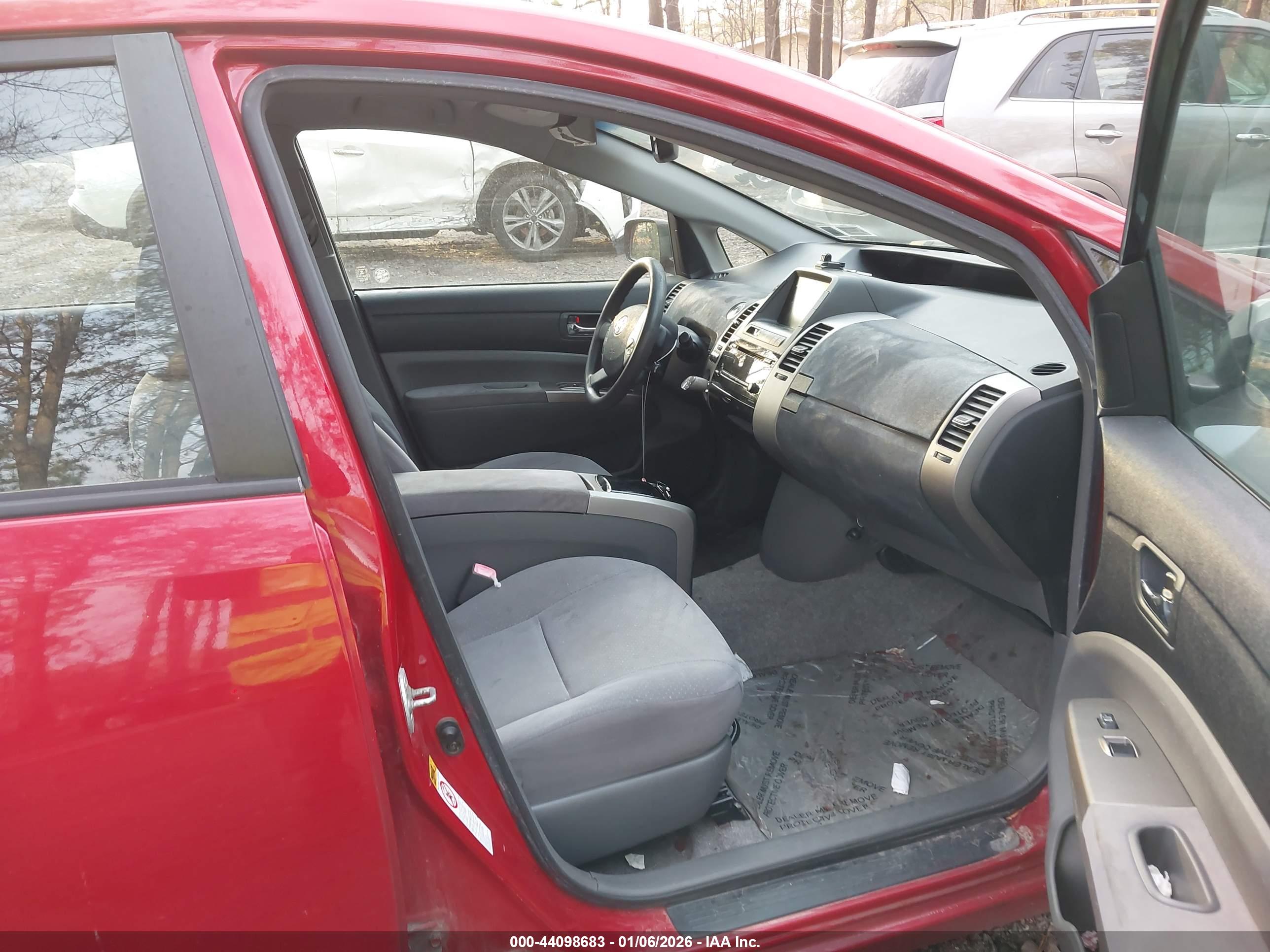 TOYOTA PRIUS image 5