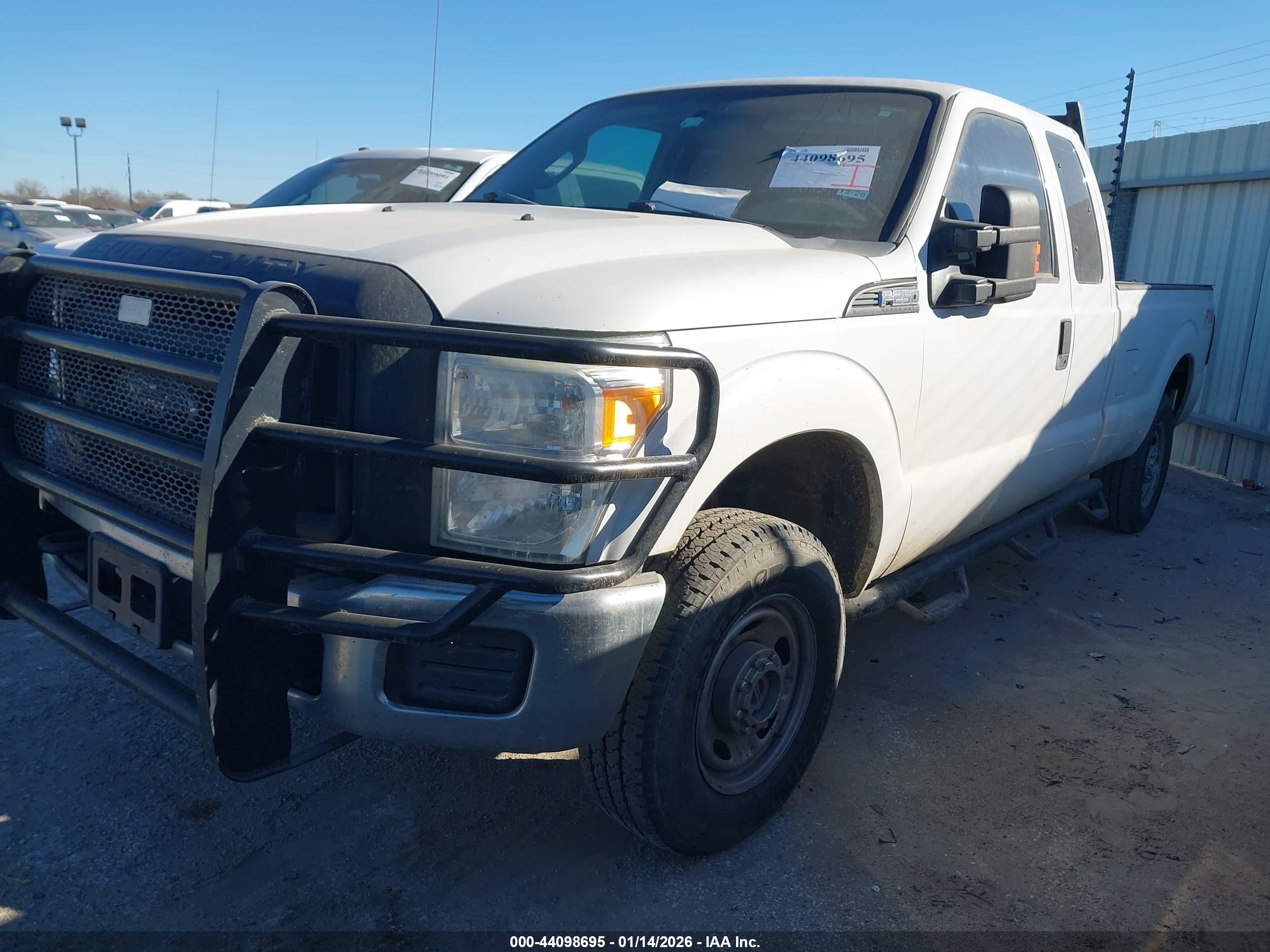 FORD F-250 image 2
