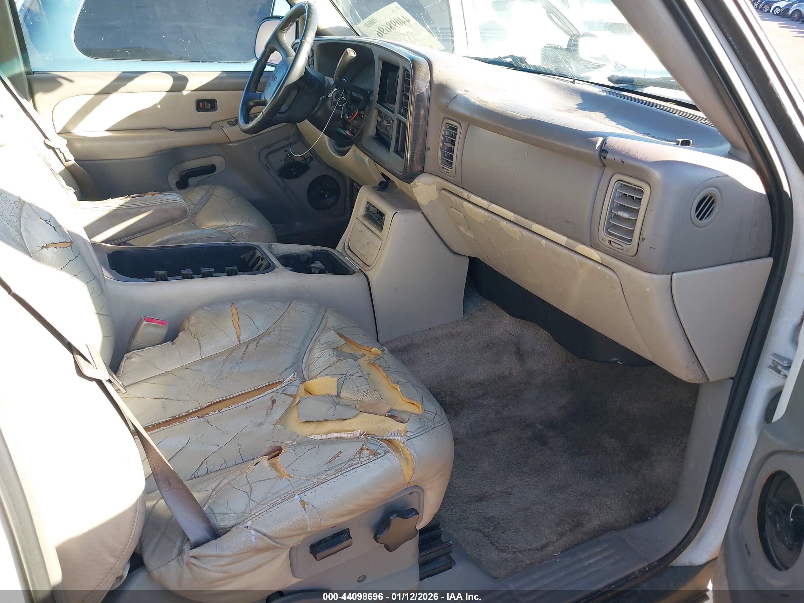 GMC YUKON image 5