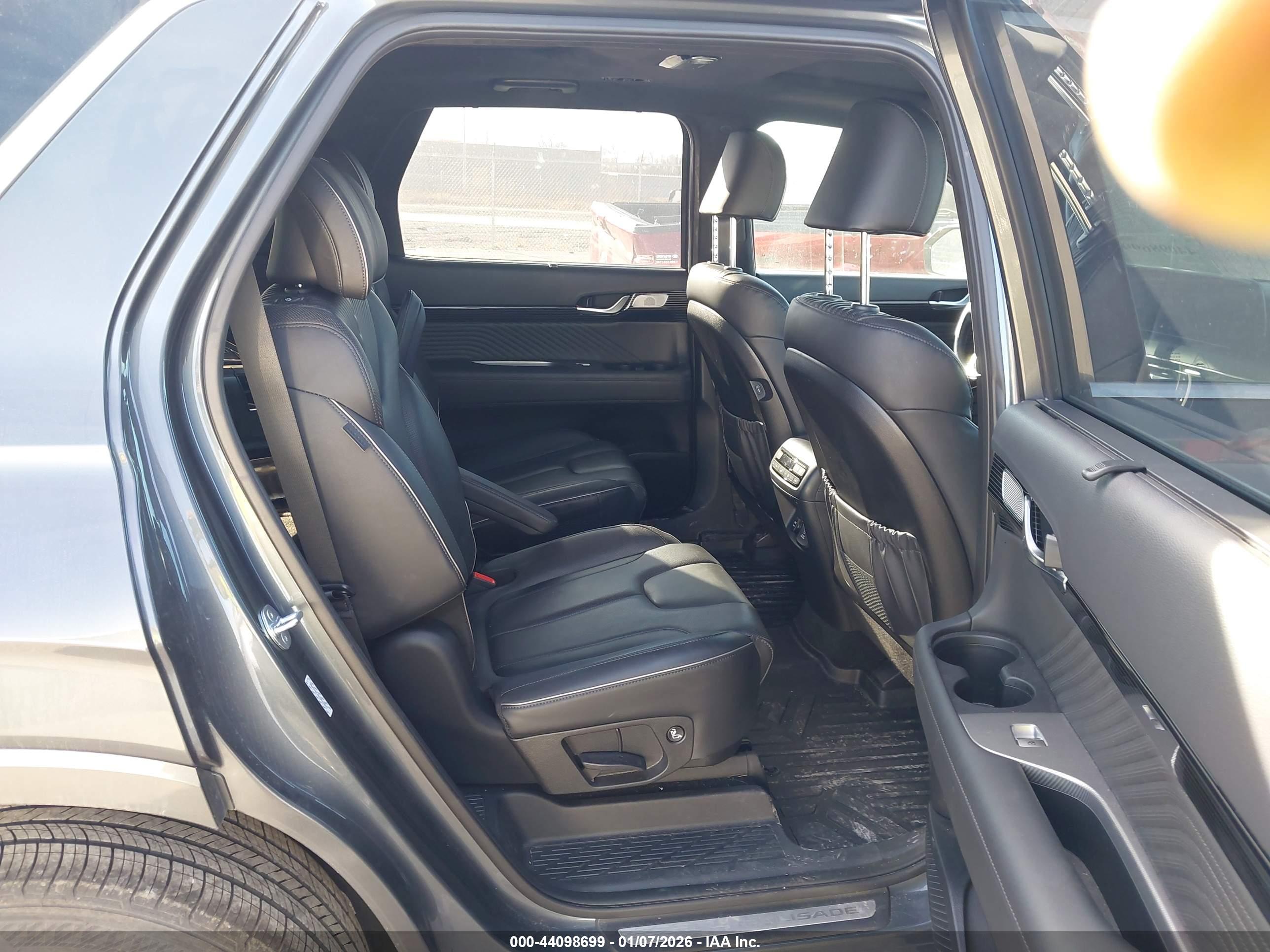 HYUNDAI PALISADE image 8