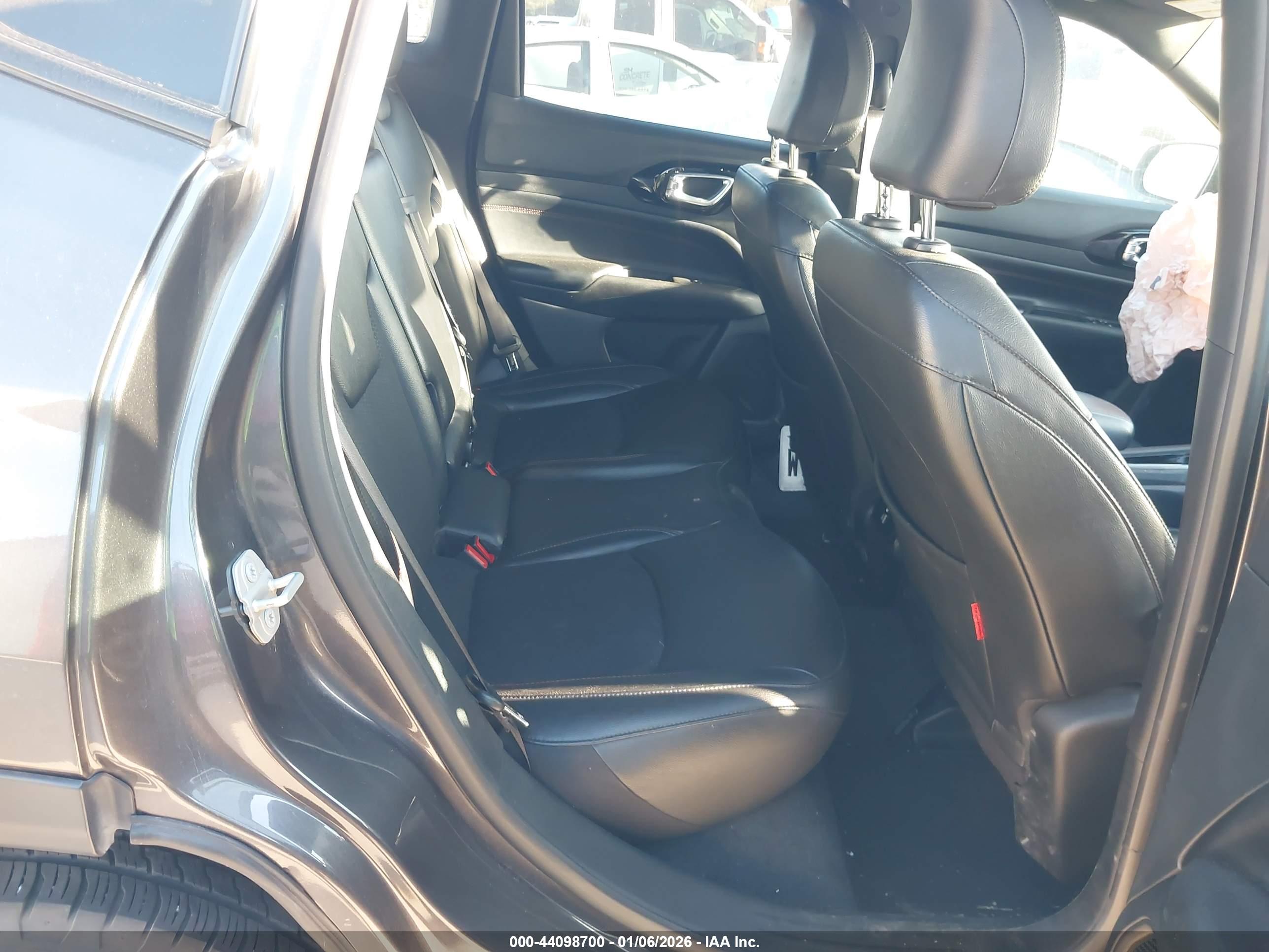 JEEP COMPASS image 8
