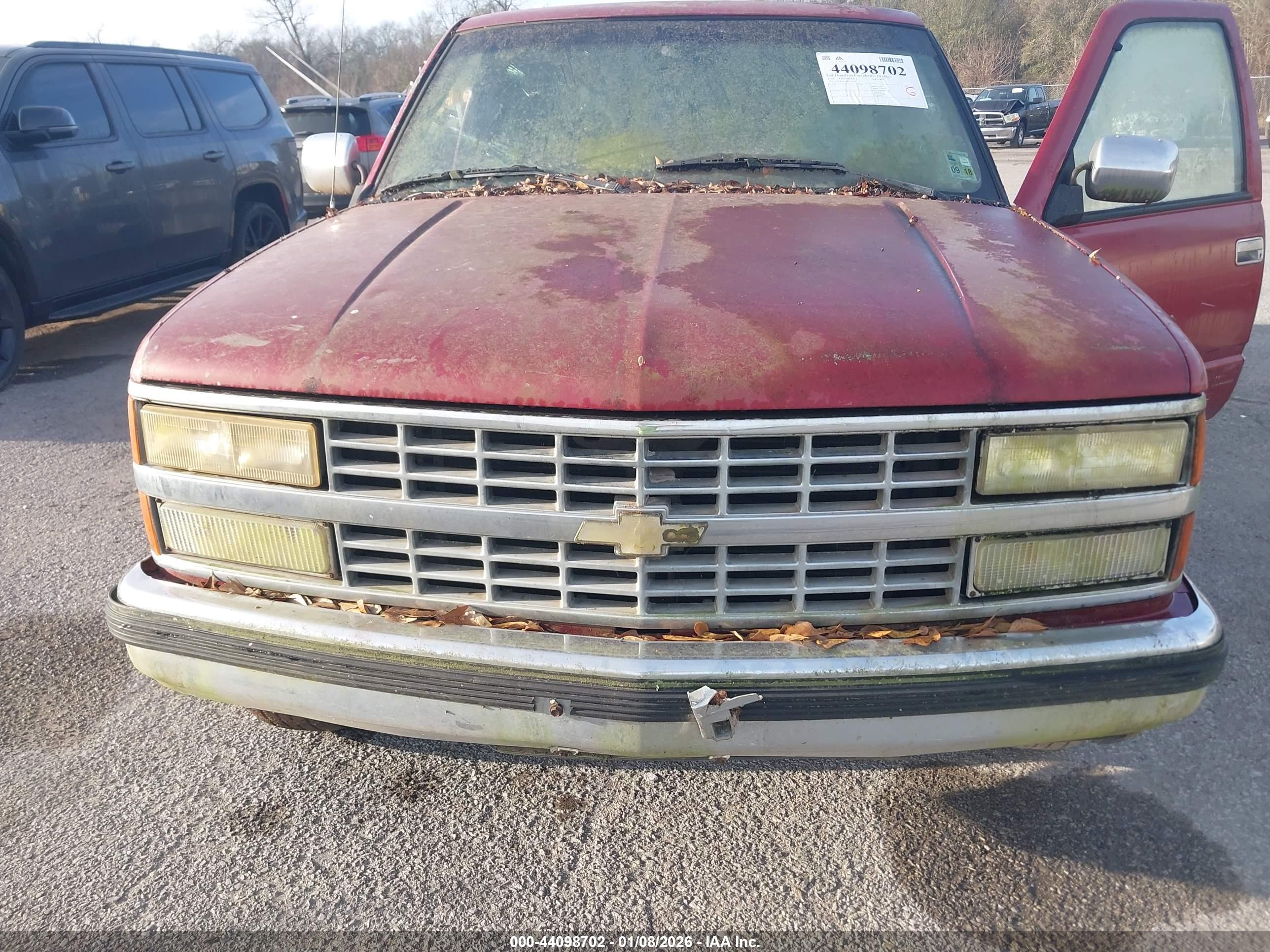 CHEVROLET GMT-400 image 10