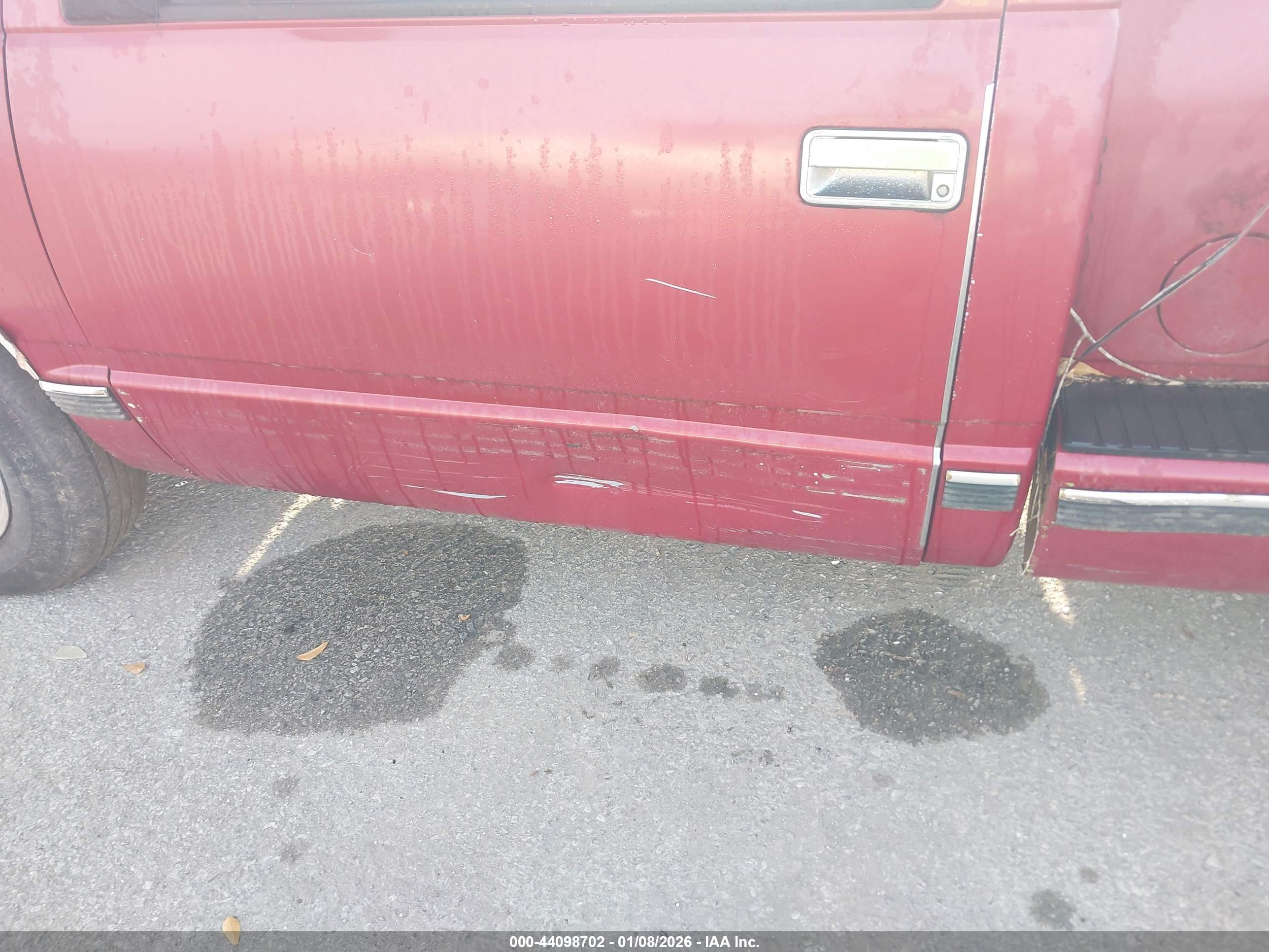 CHEVROLET GMT-400 image 6