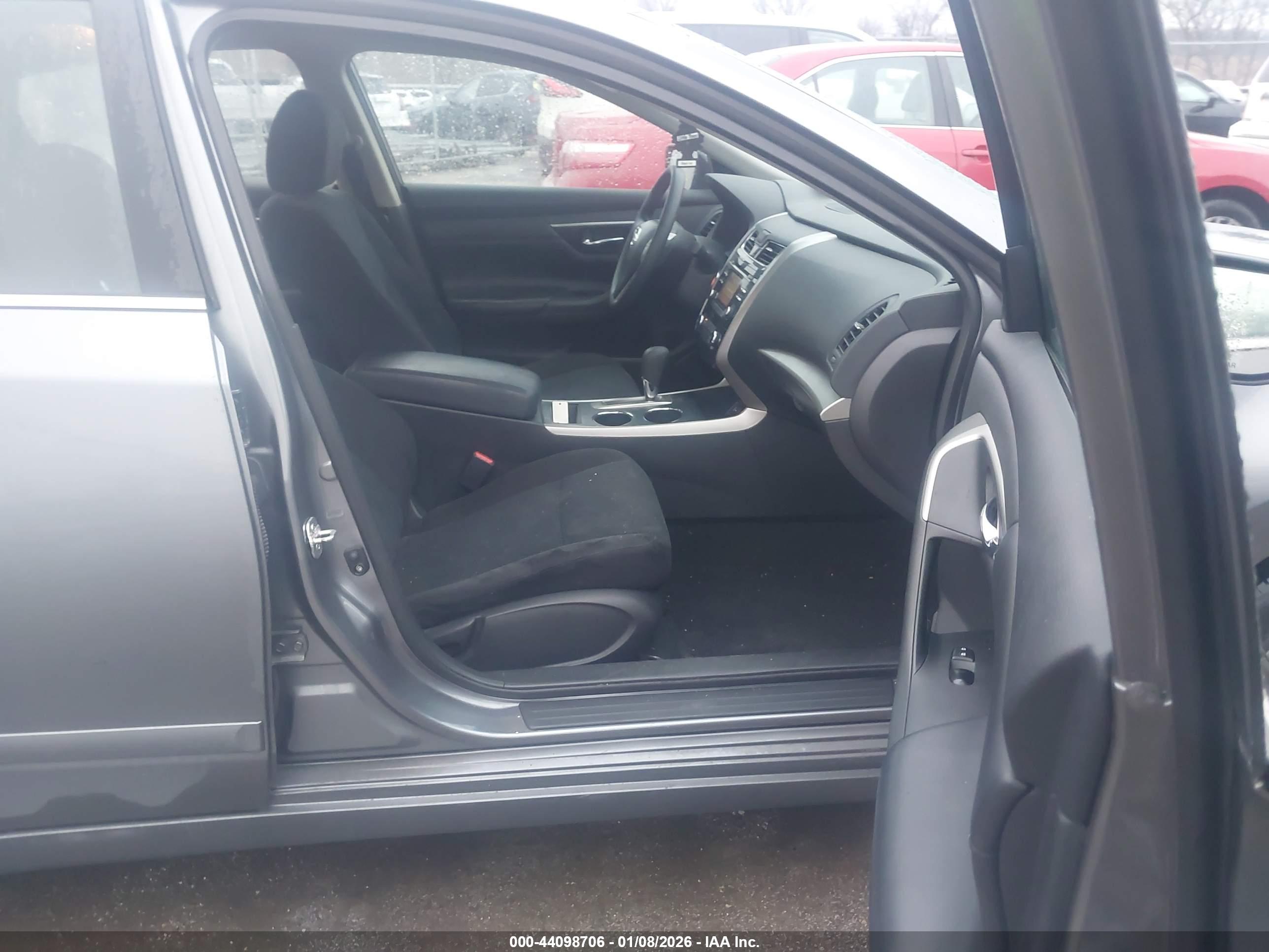 NISSAN ALTIMA image 5