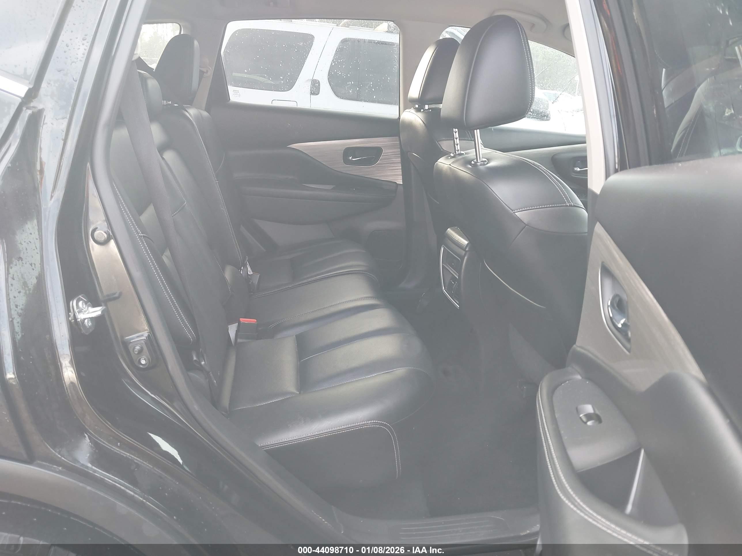 NISSAN MURANO image 8