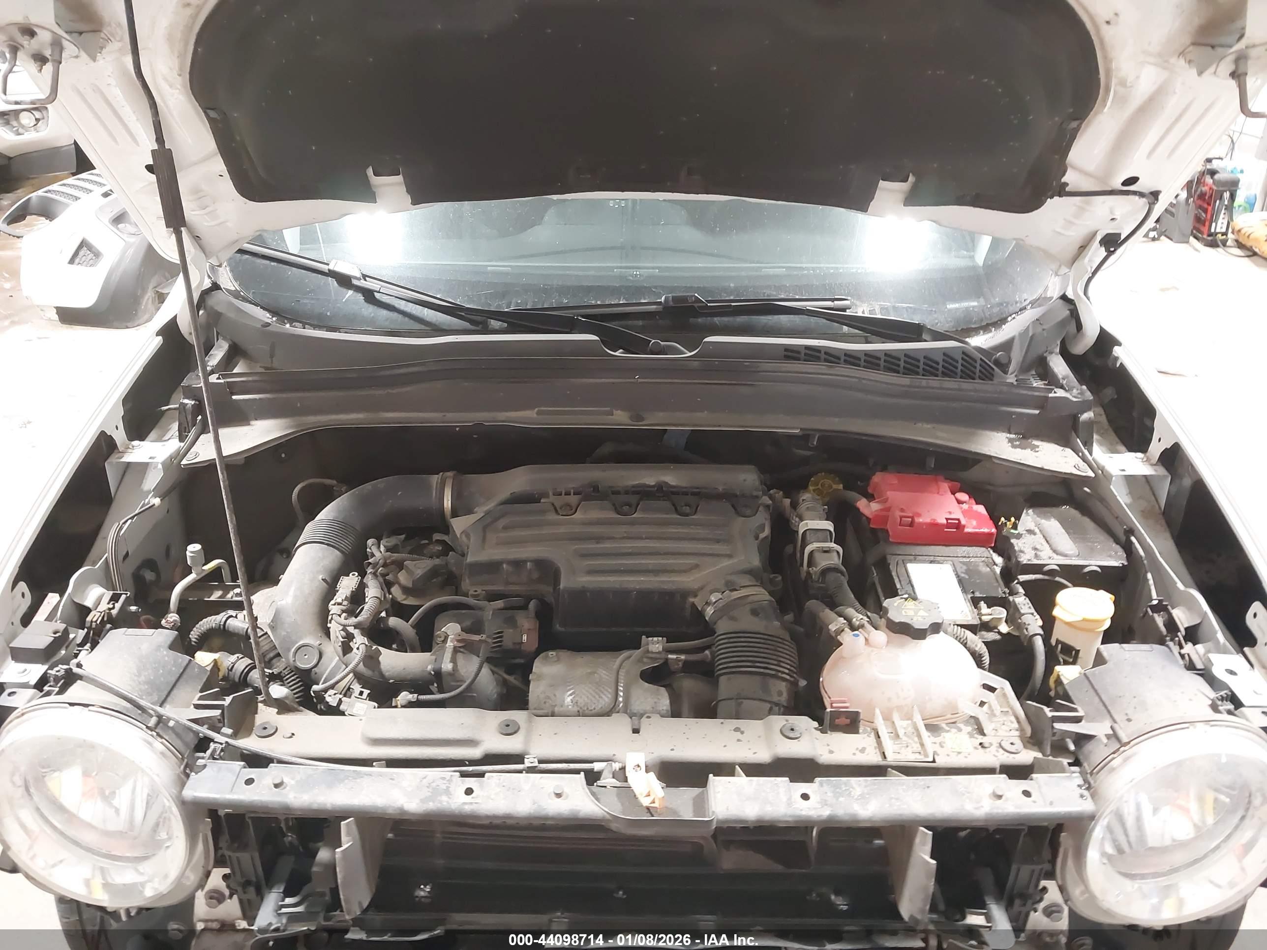 JEEP RENEGADE image 10