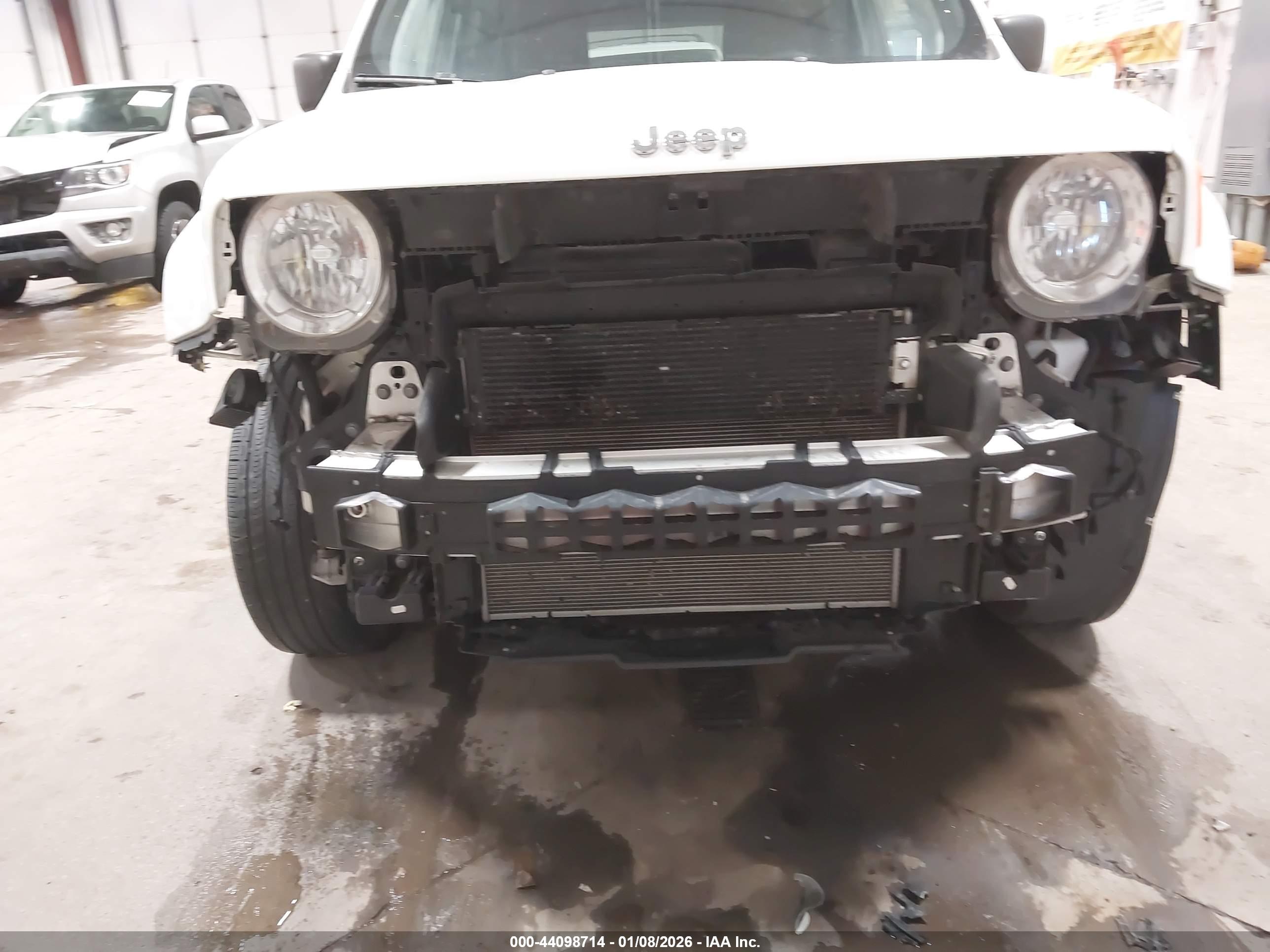 JEEP RENEGADE image 6