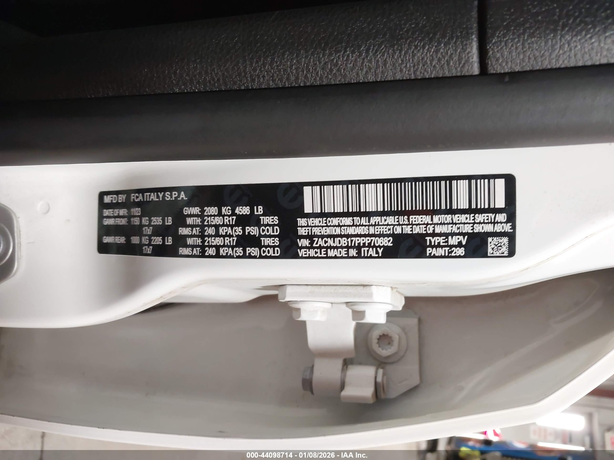 JEEP RENEGADE image 9