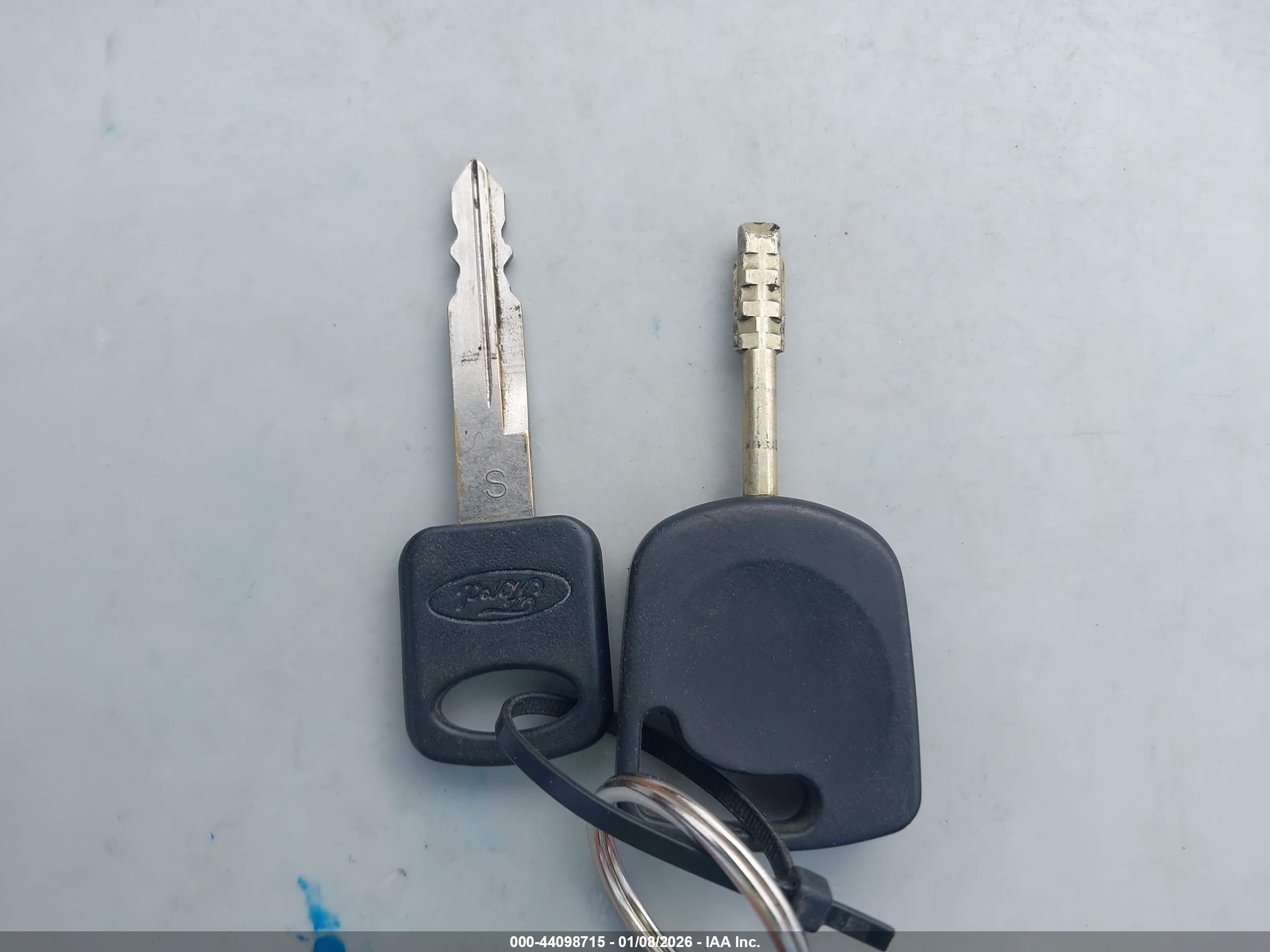 FORD TRANSIT image 11