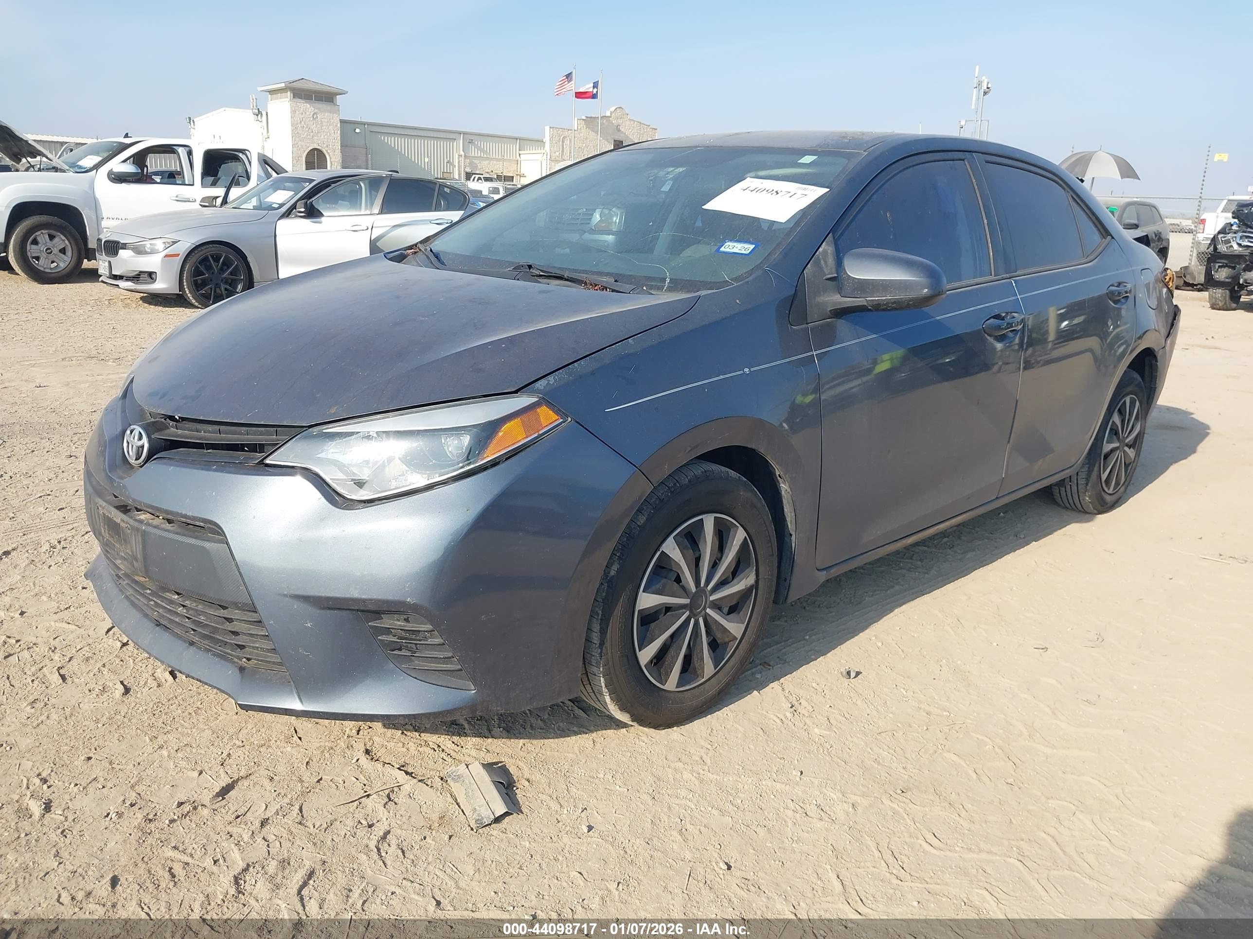 TOYOTA COROLLA image 2