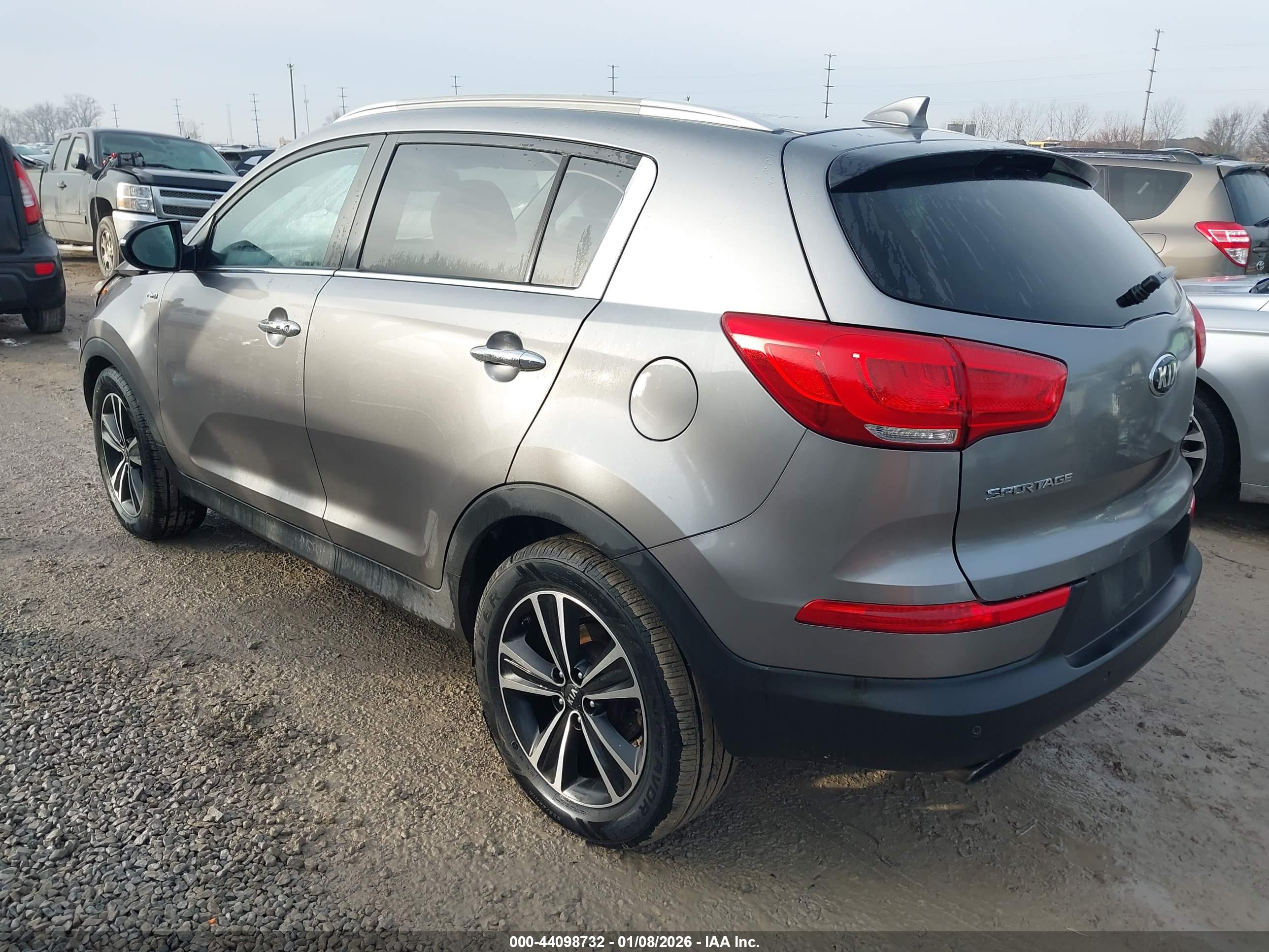 KIA SPORTAGE image 3