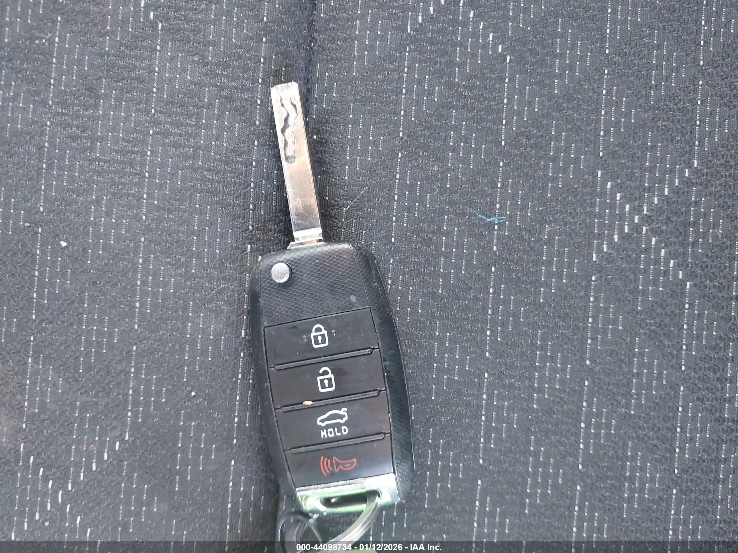 KIA RIO image 11