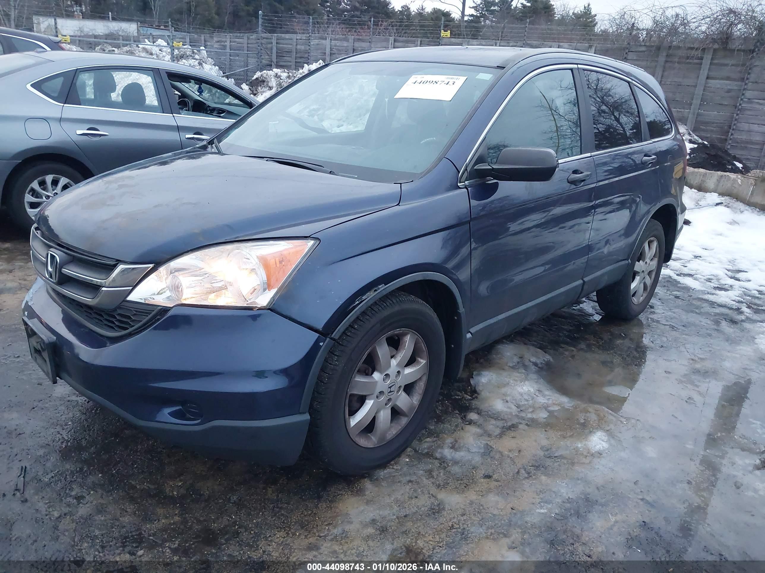 HONDA CR-V image 2