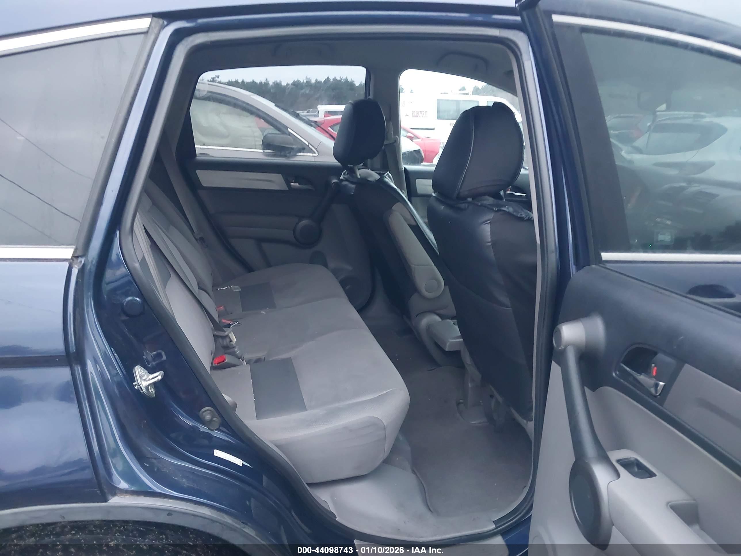 HONDA CR-V image 8