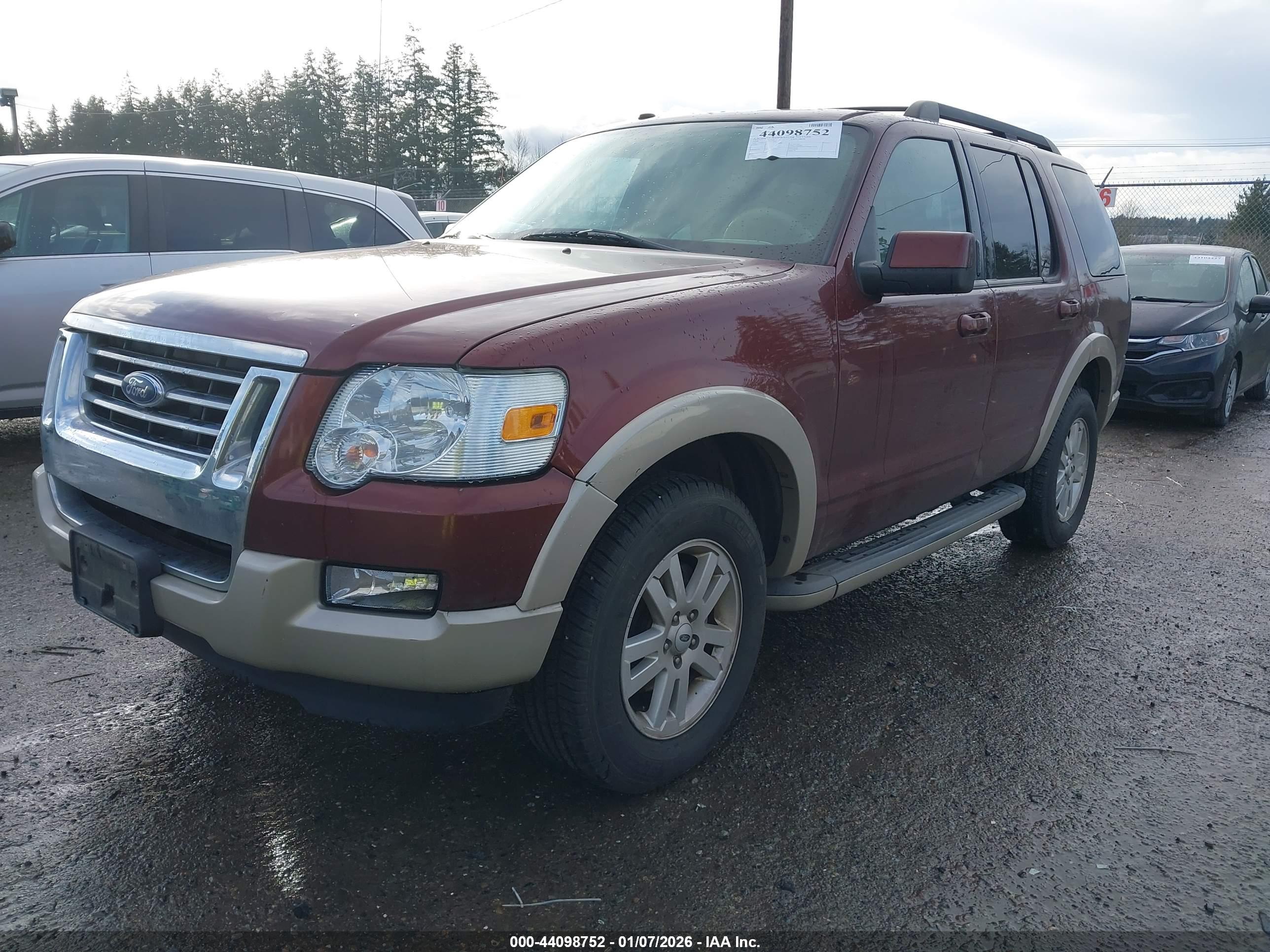 FORD EXPLORER image 2