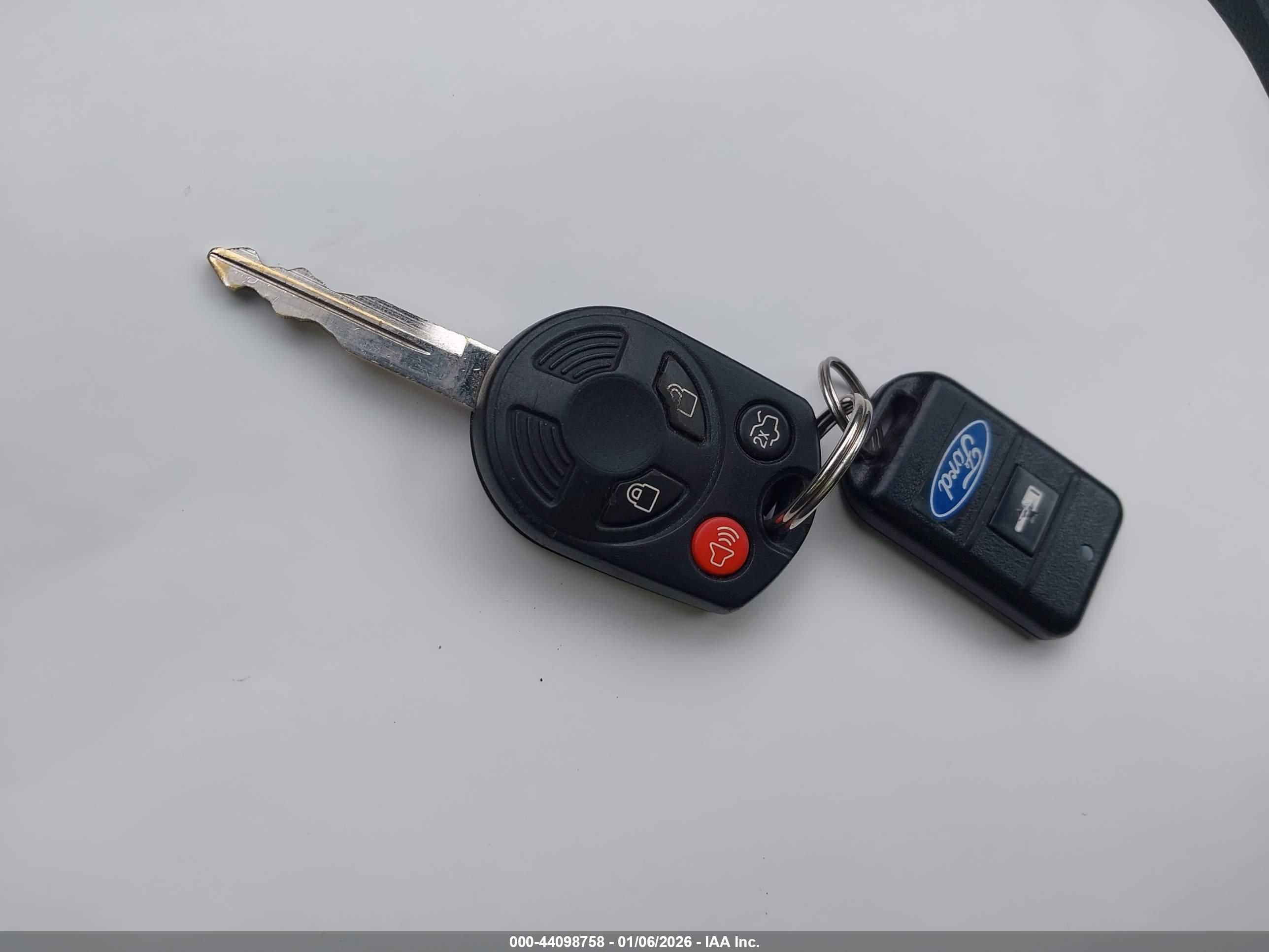 FORD ESCAPE image 11