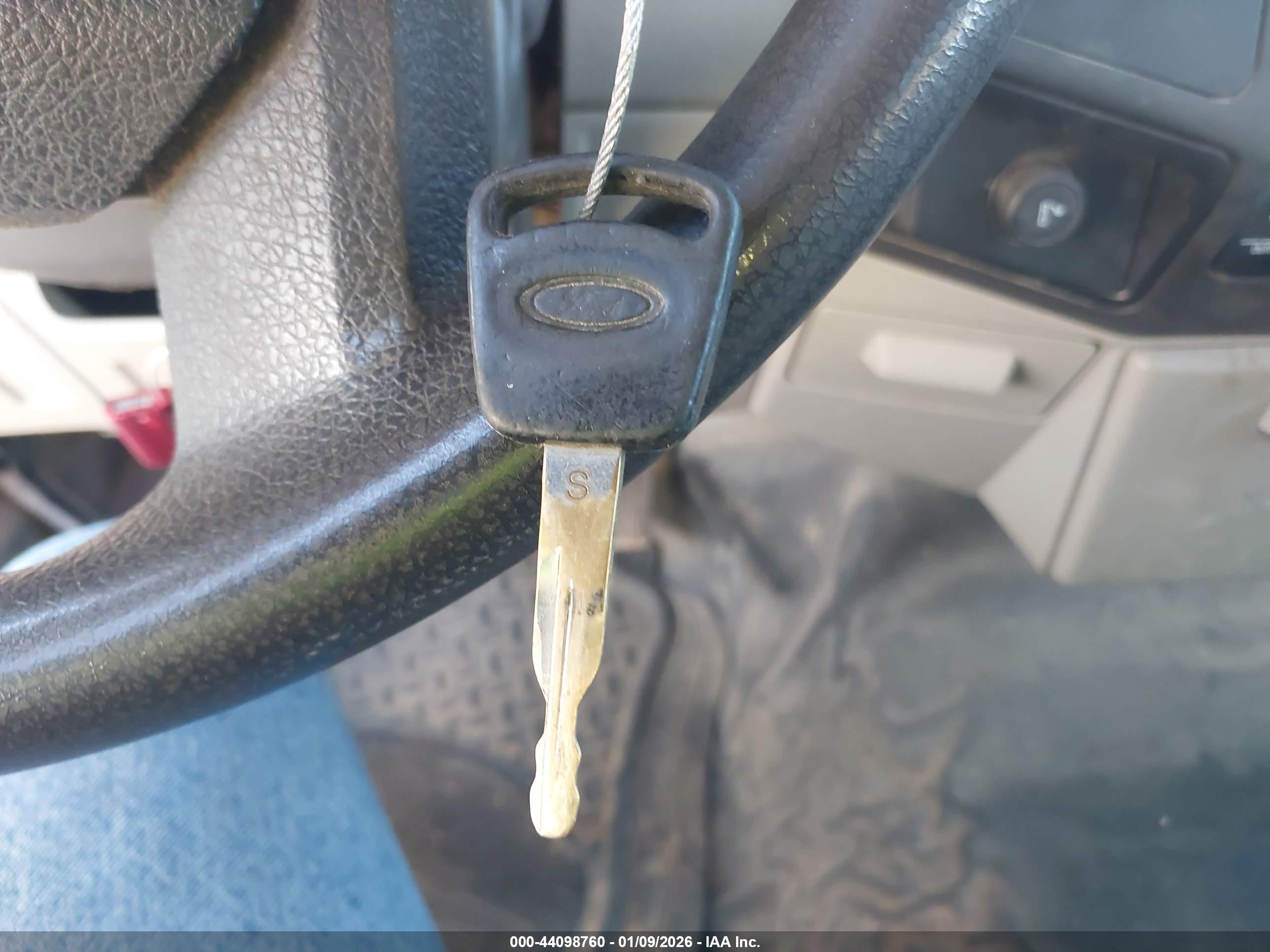 FORD F-250 image 11