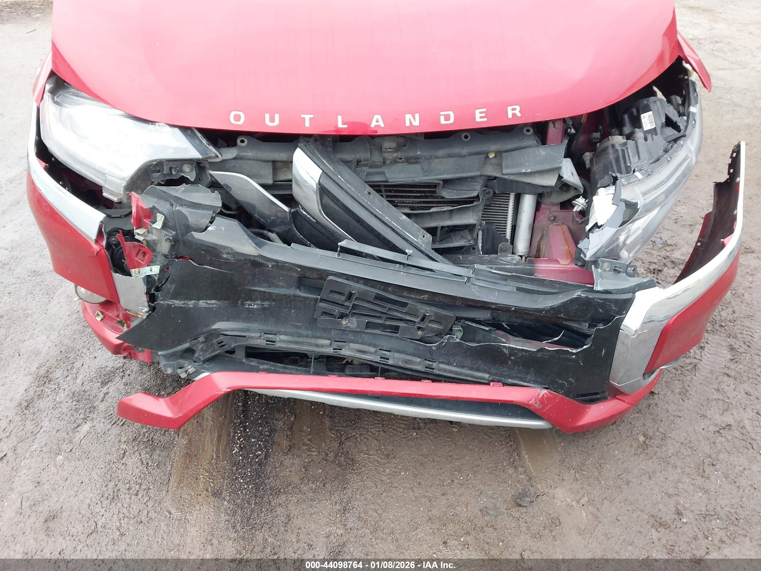MITSUBISHI OUTLANDER image 6