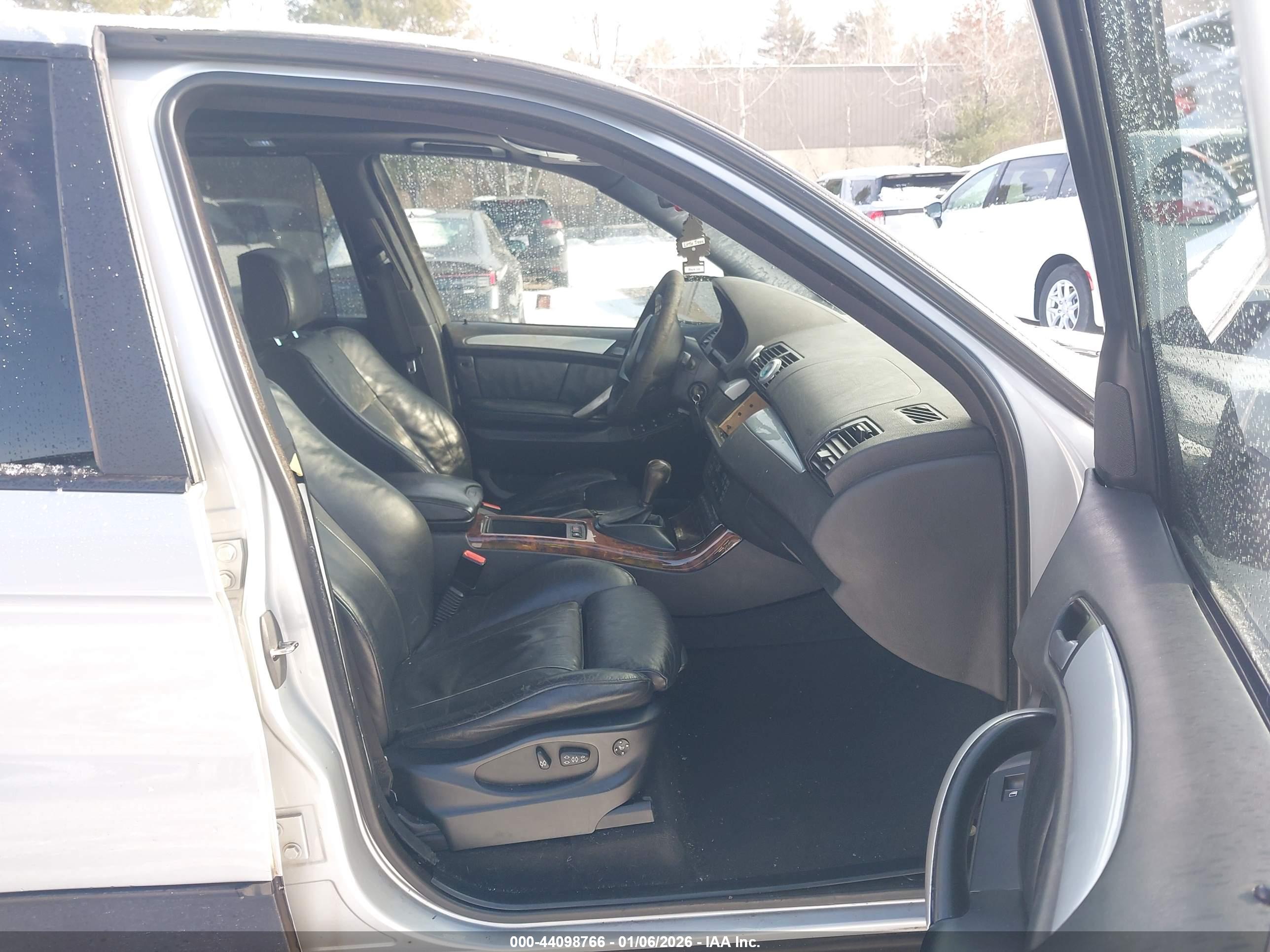 BMW X5 image 5