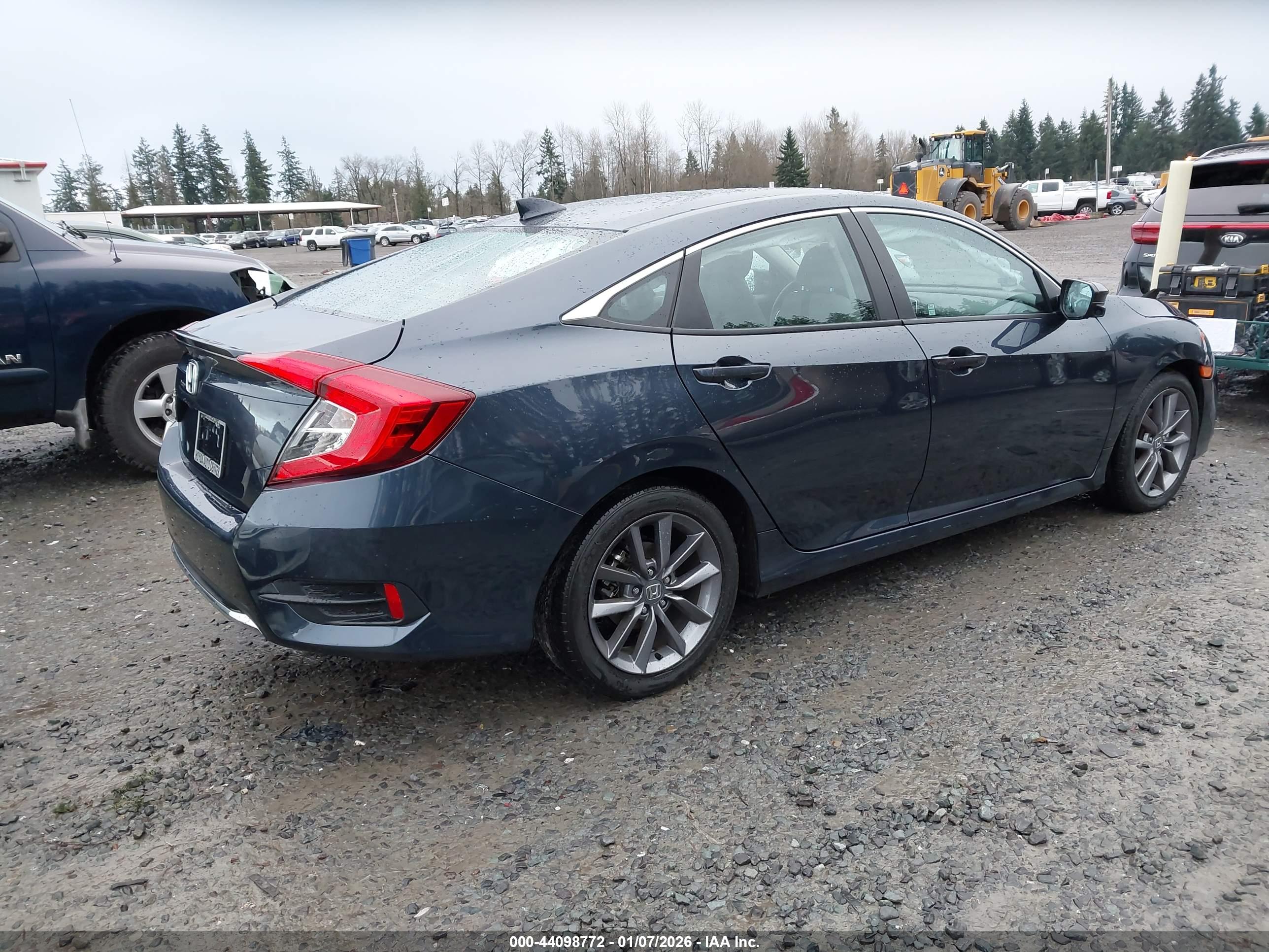 HONDA CIVIC image 4