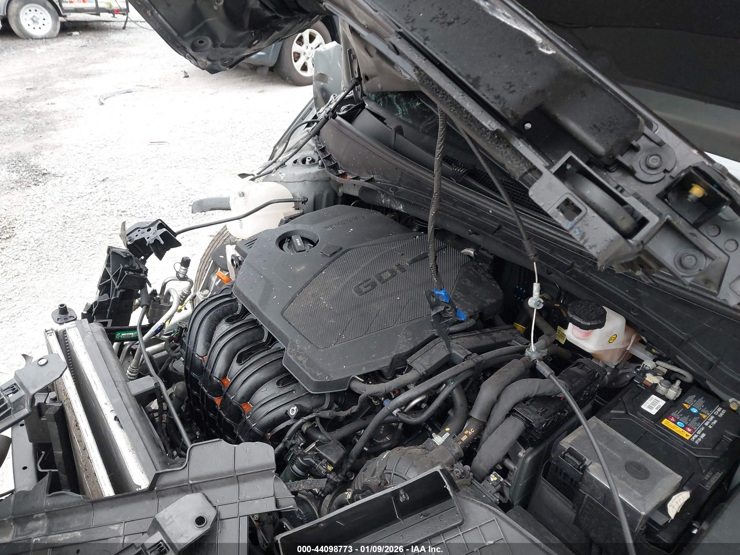 HYUNDAI SANTA image 10