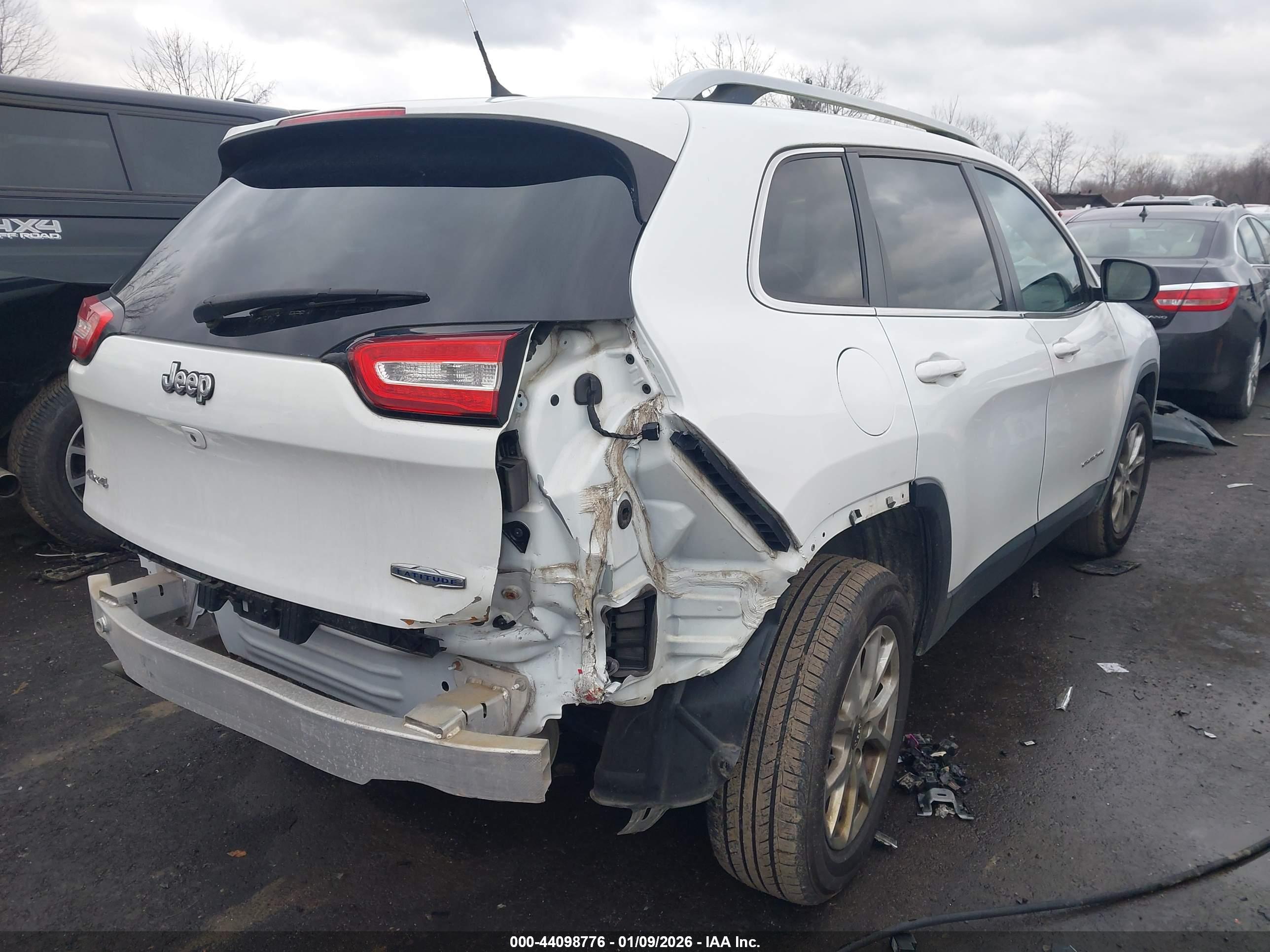 JEEP CHEROKEE image 4