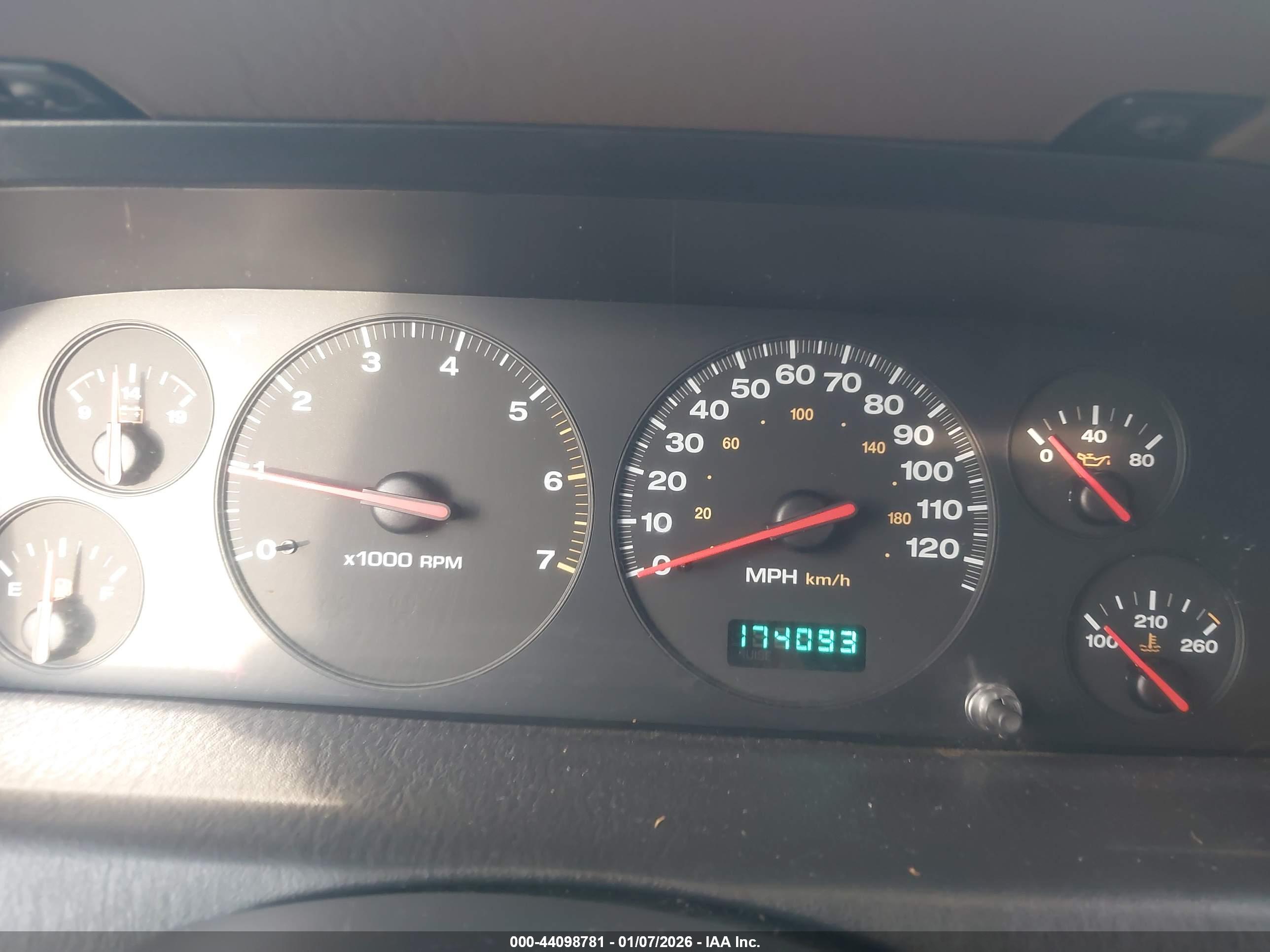 JEEP GRAND image 7