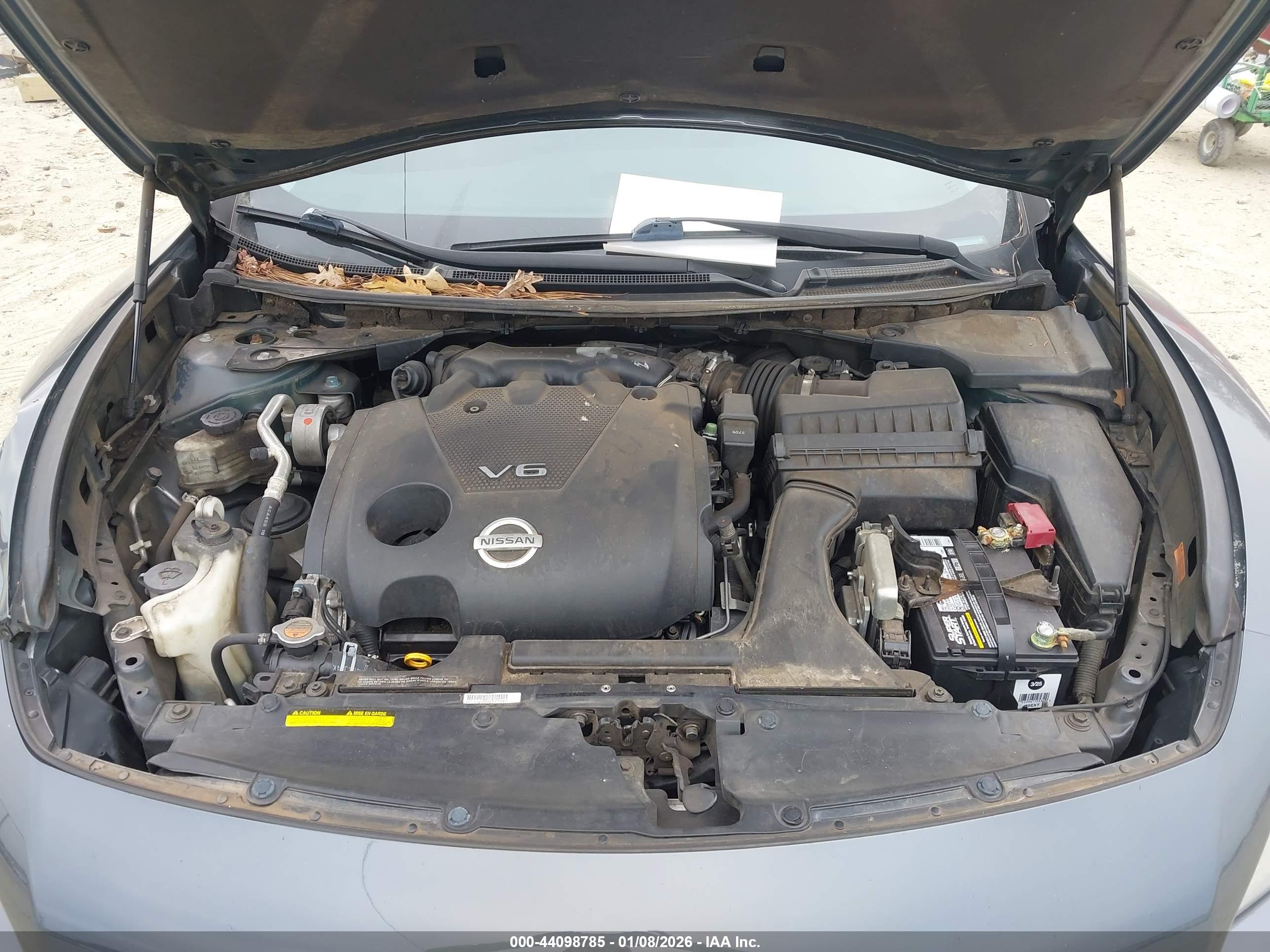 NISSAN MAXIMA image 10