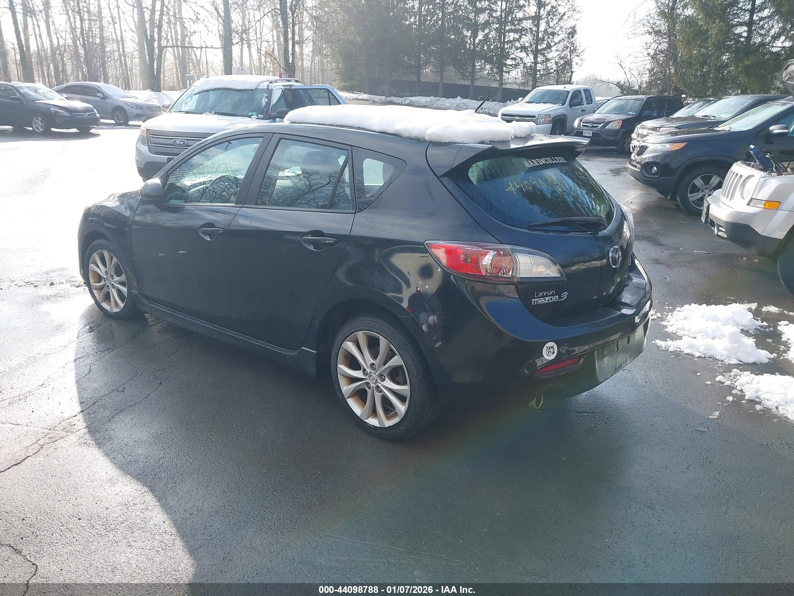 MAZDA MAZDA3 image 3