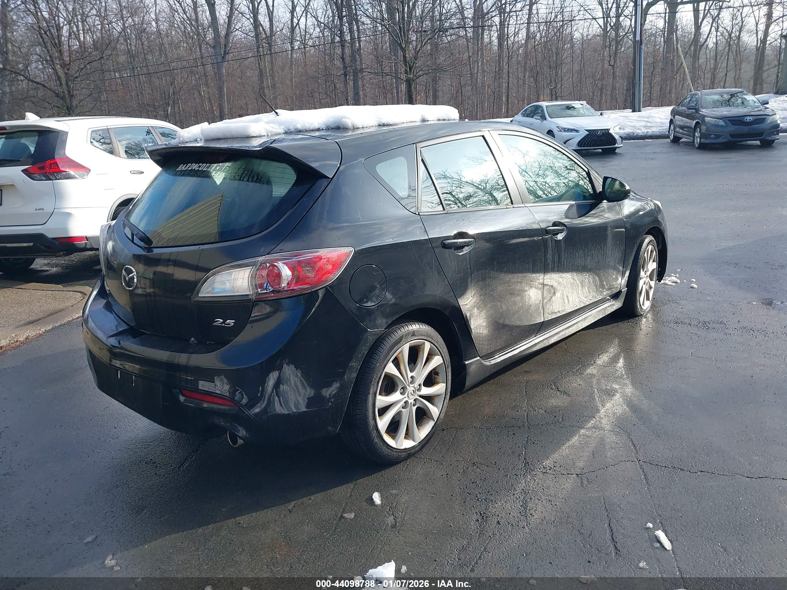 MAZDA MAZDA3 image 4