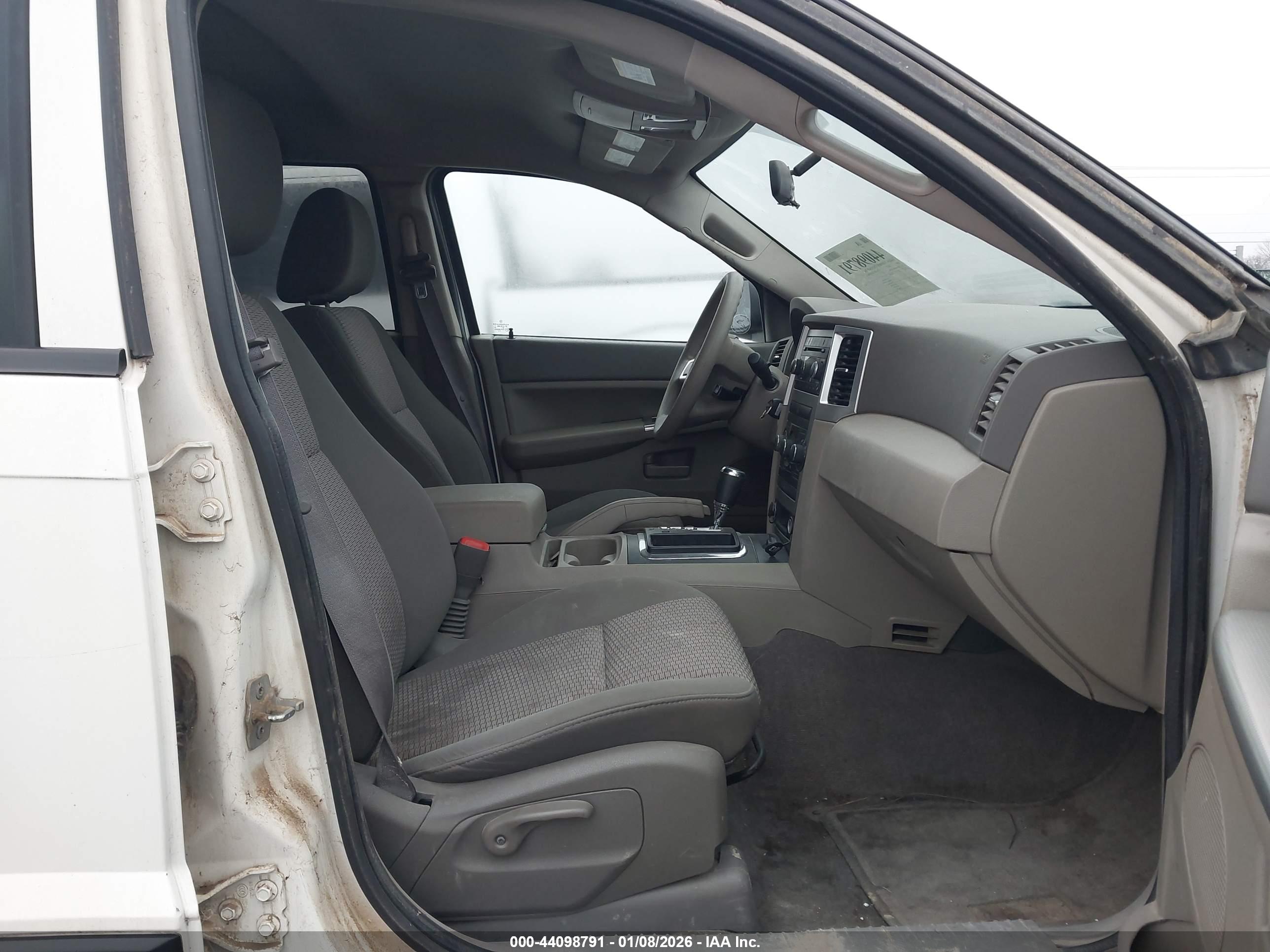 JEEP GRAND image 5