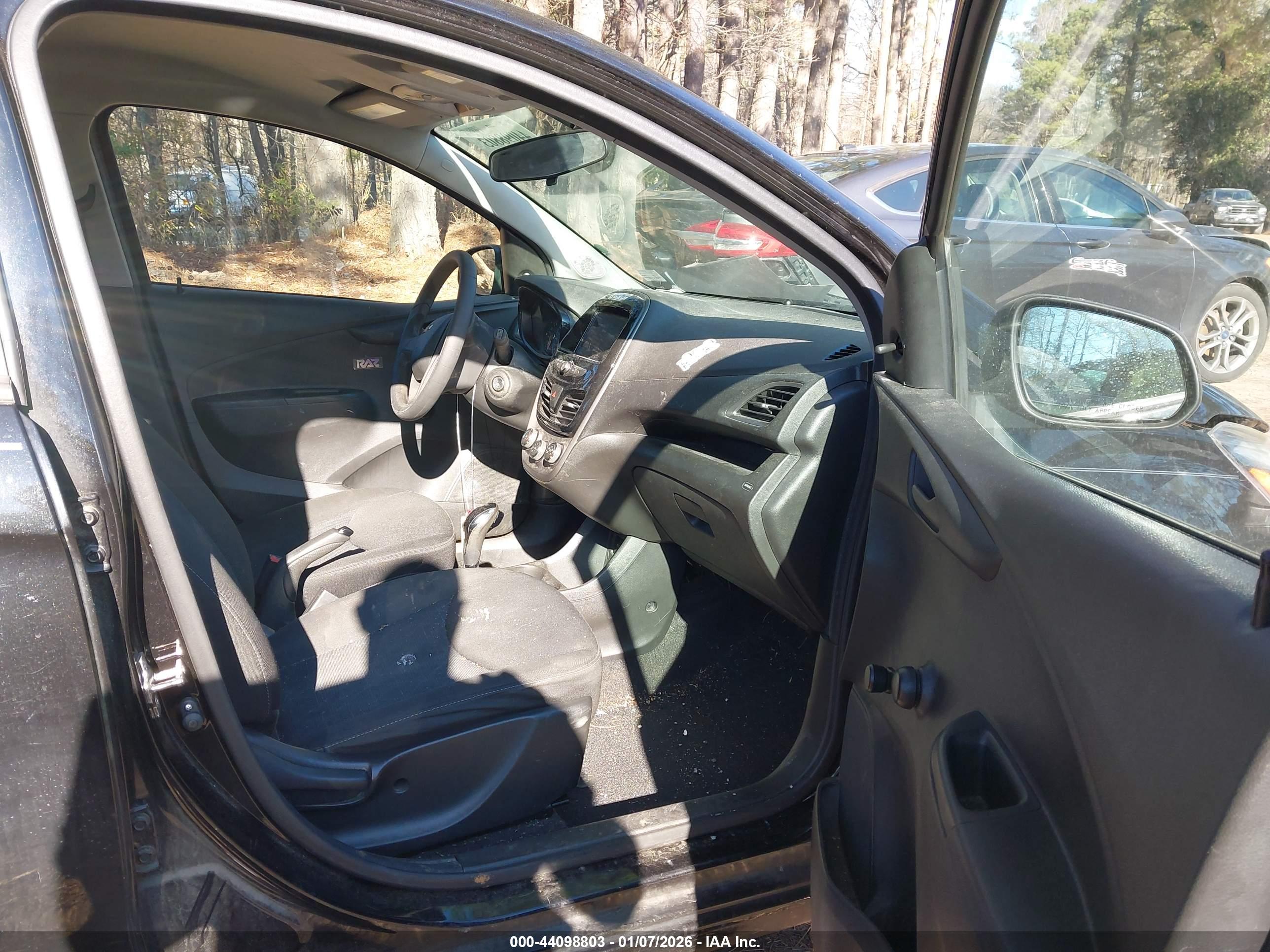 CHEVROLET SPARK image 5