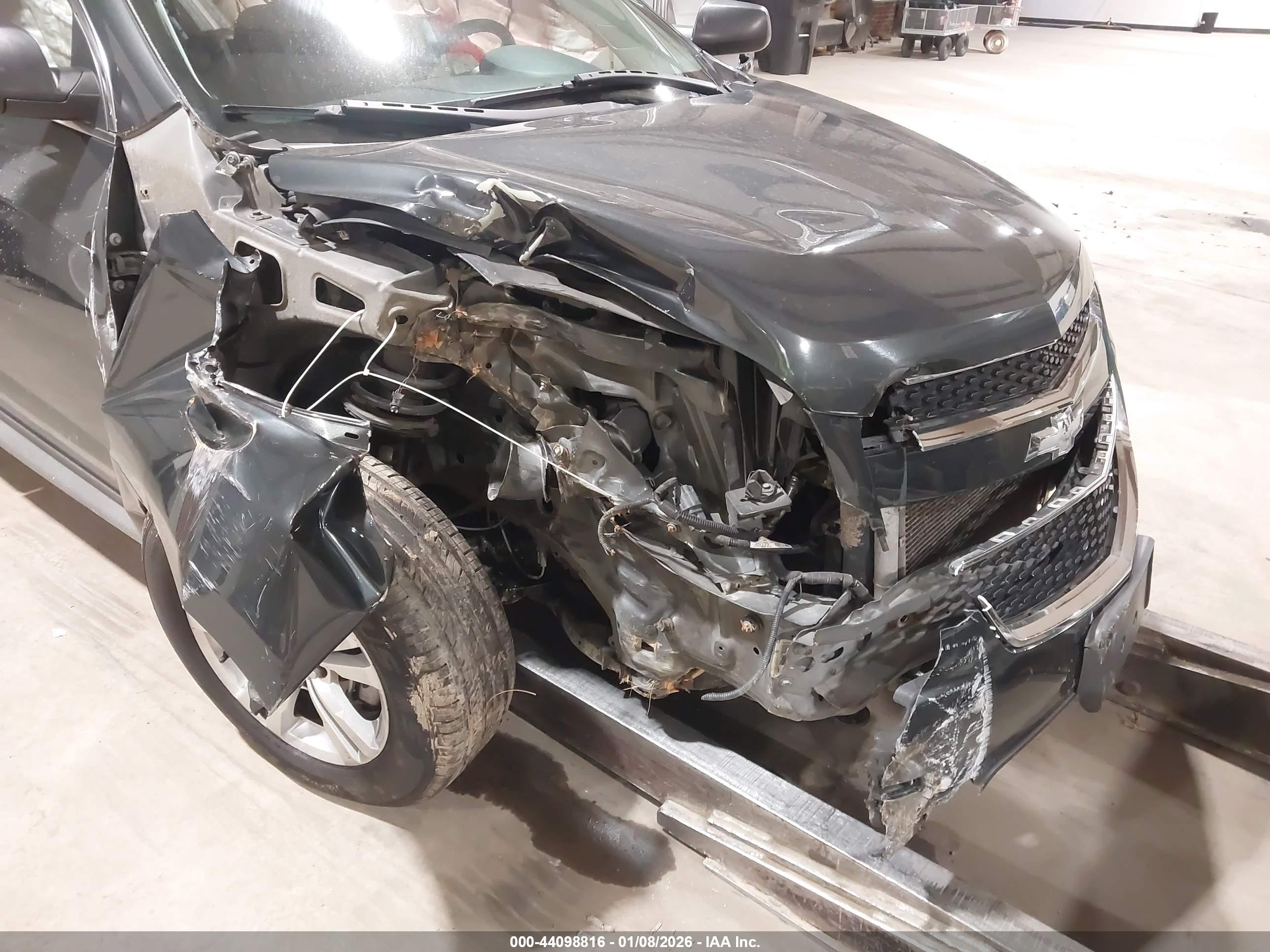 CHEVROLET EQUINOX image 6