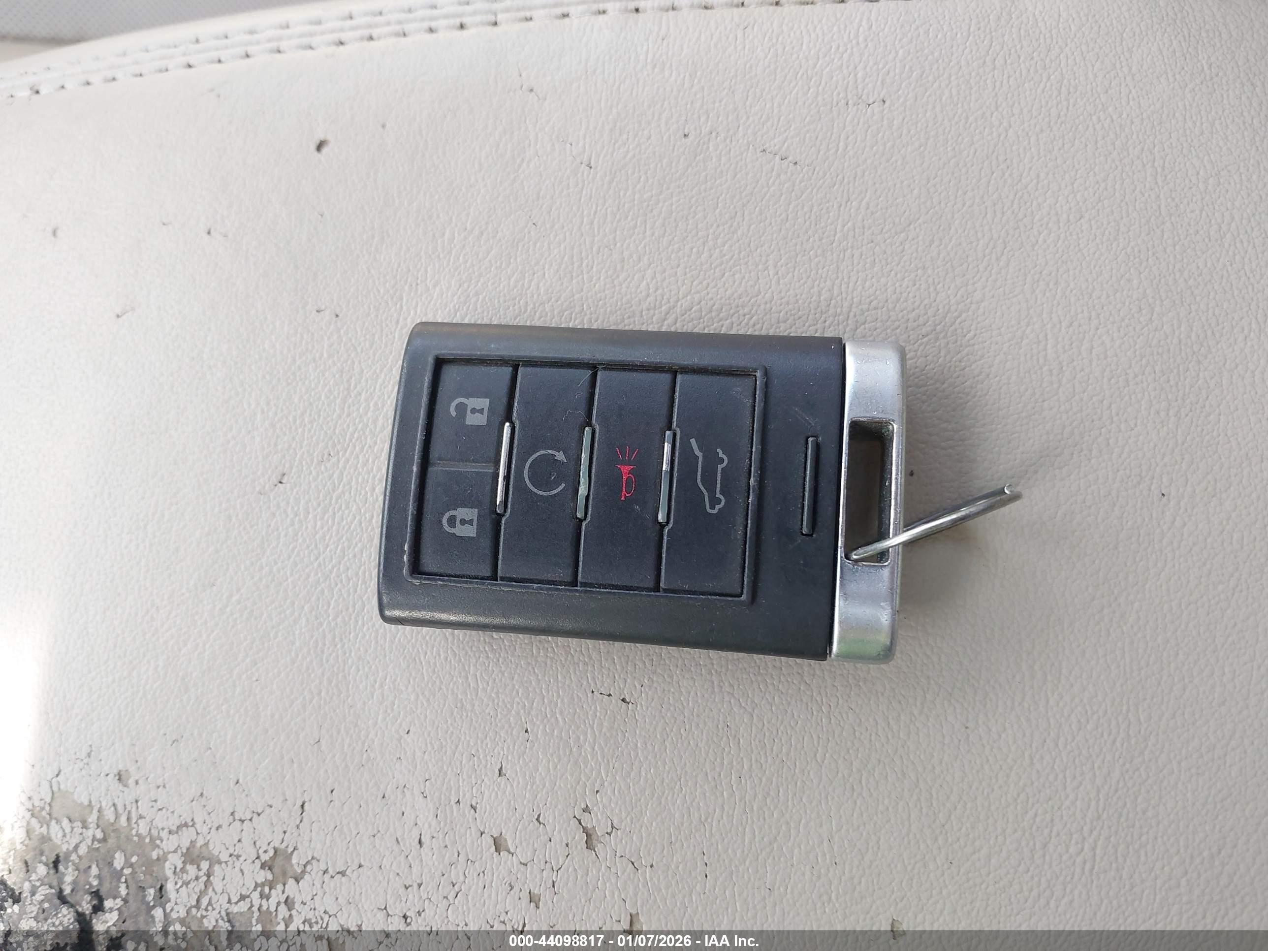 CADILLAC SRX image 11