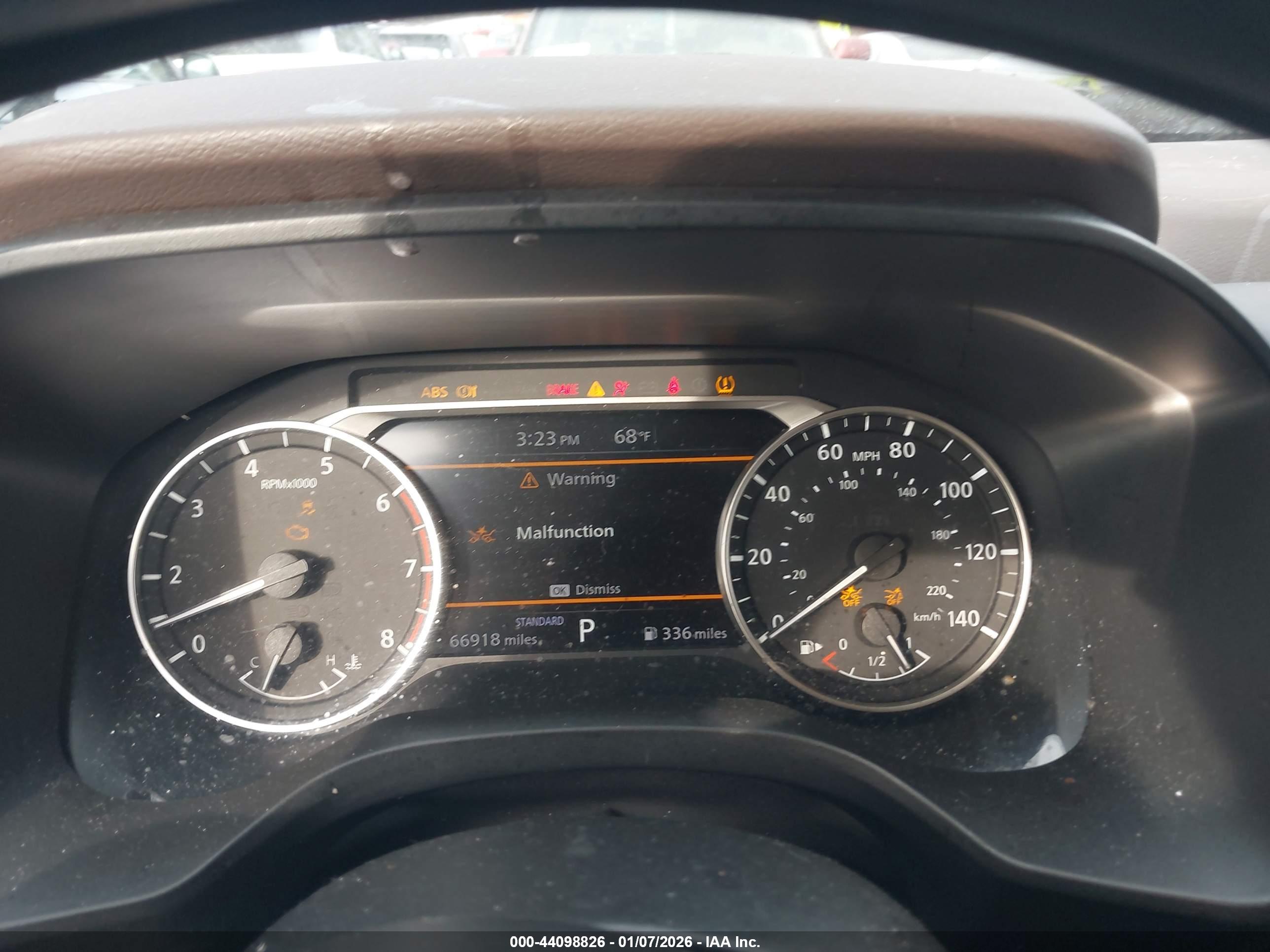 NISSAN ROGUE image 7