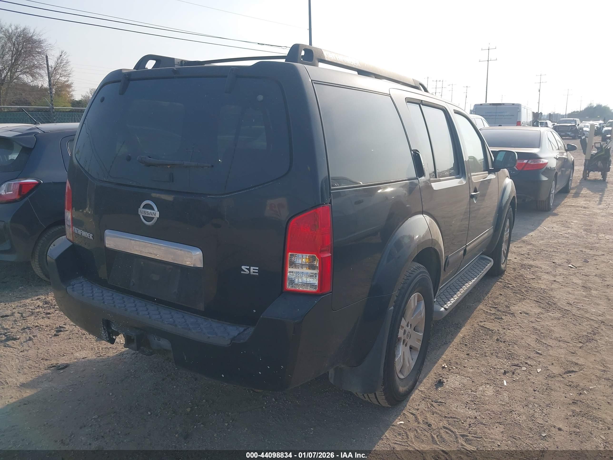 NISSAN PATHFINDER image 4