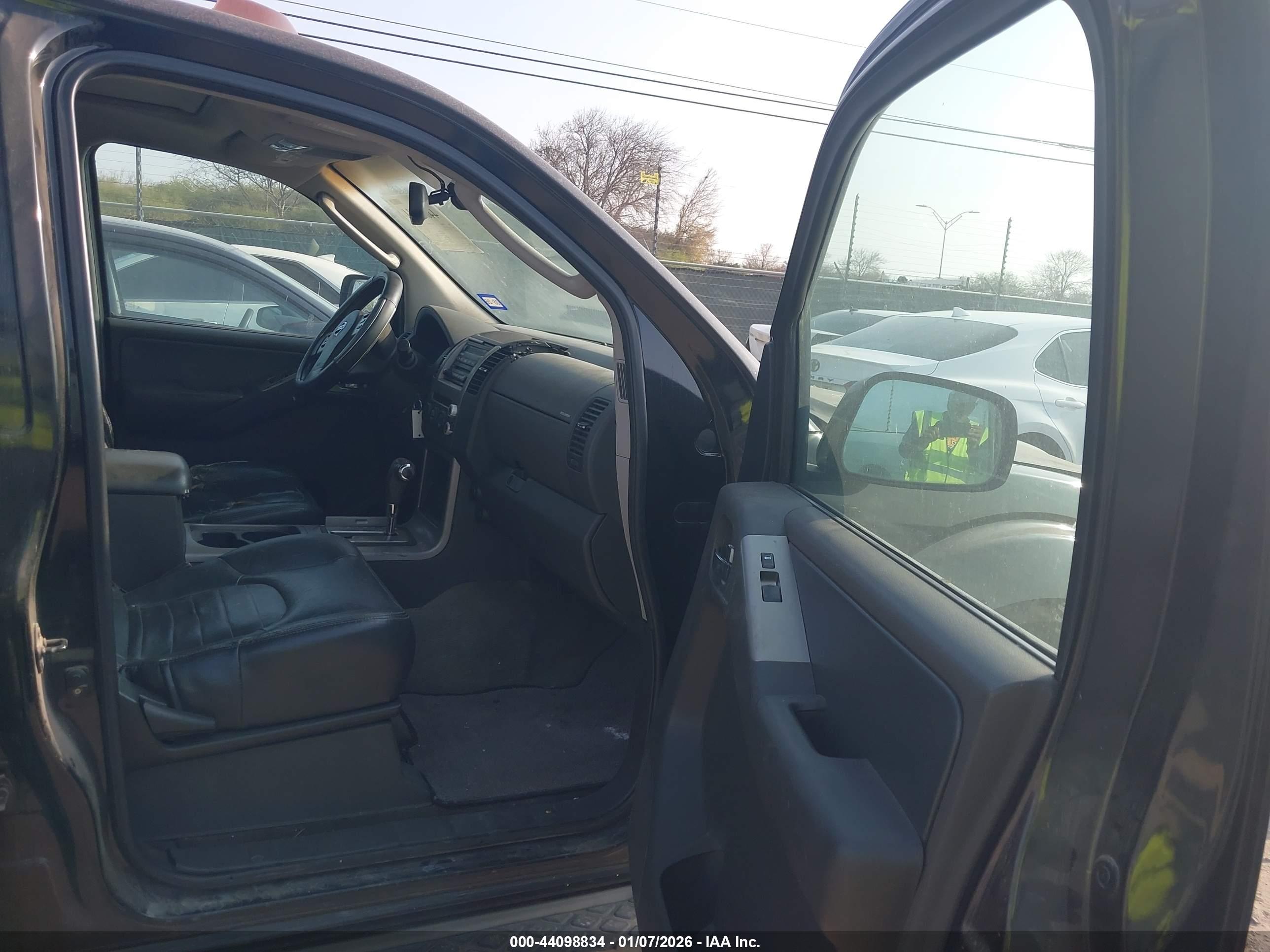 NISSAN PATHFINDER image 5