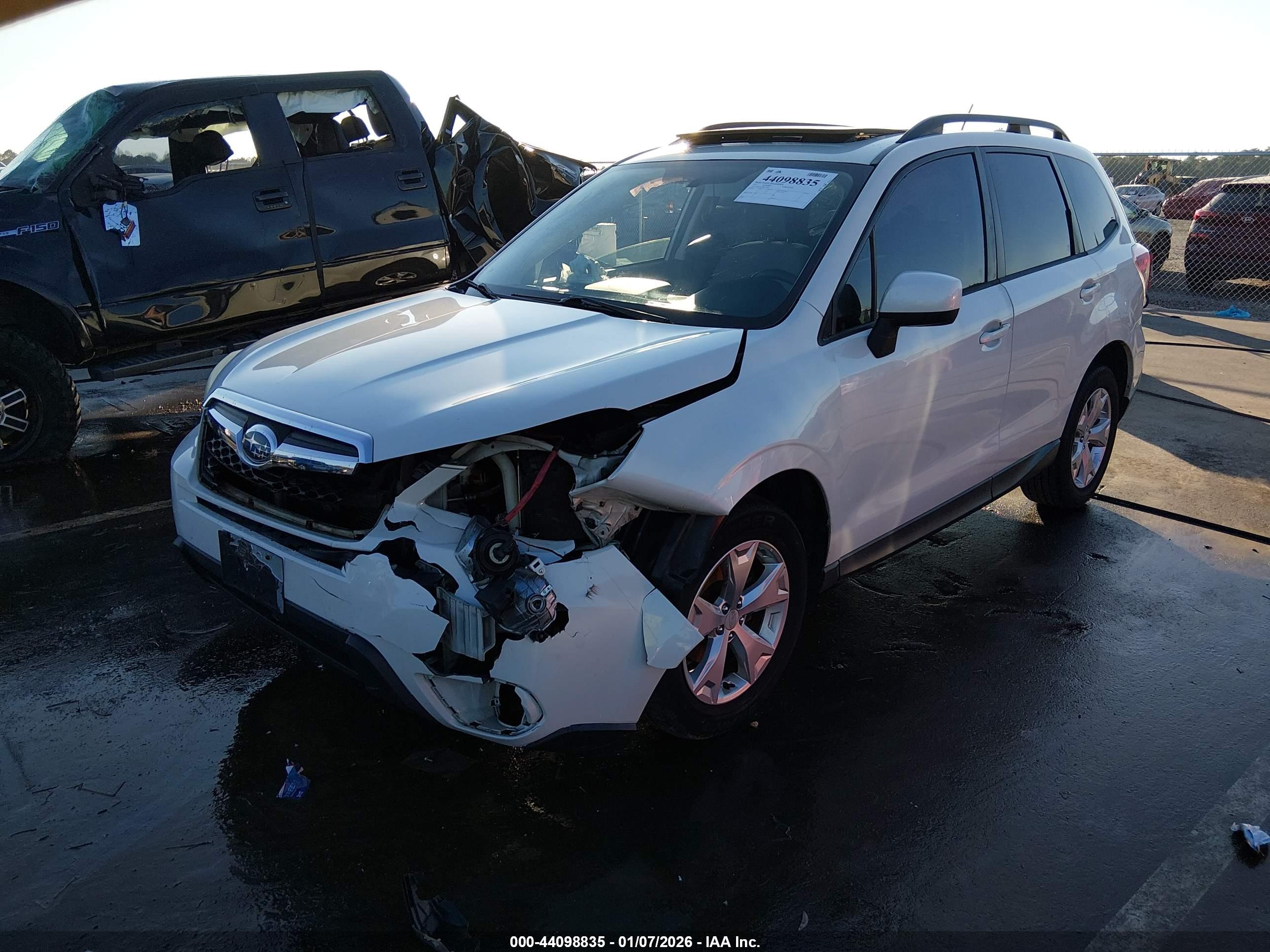 SUBARU FORESTER image 2
