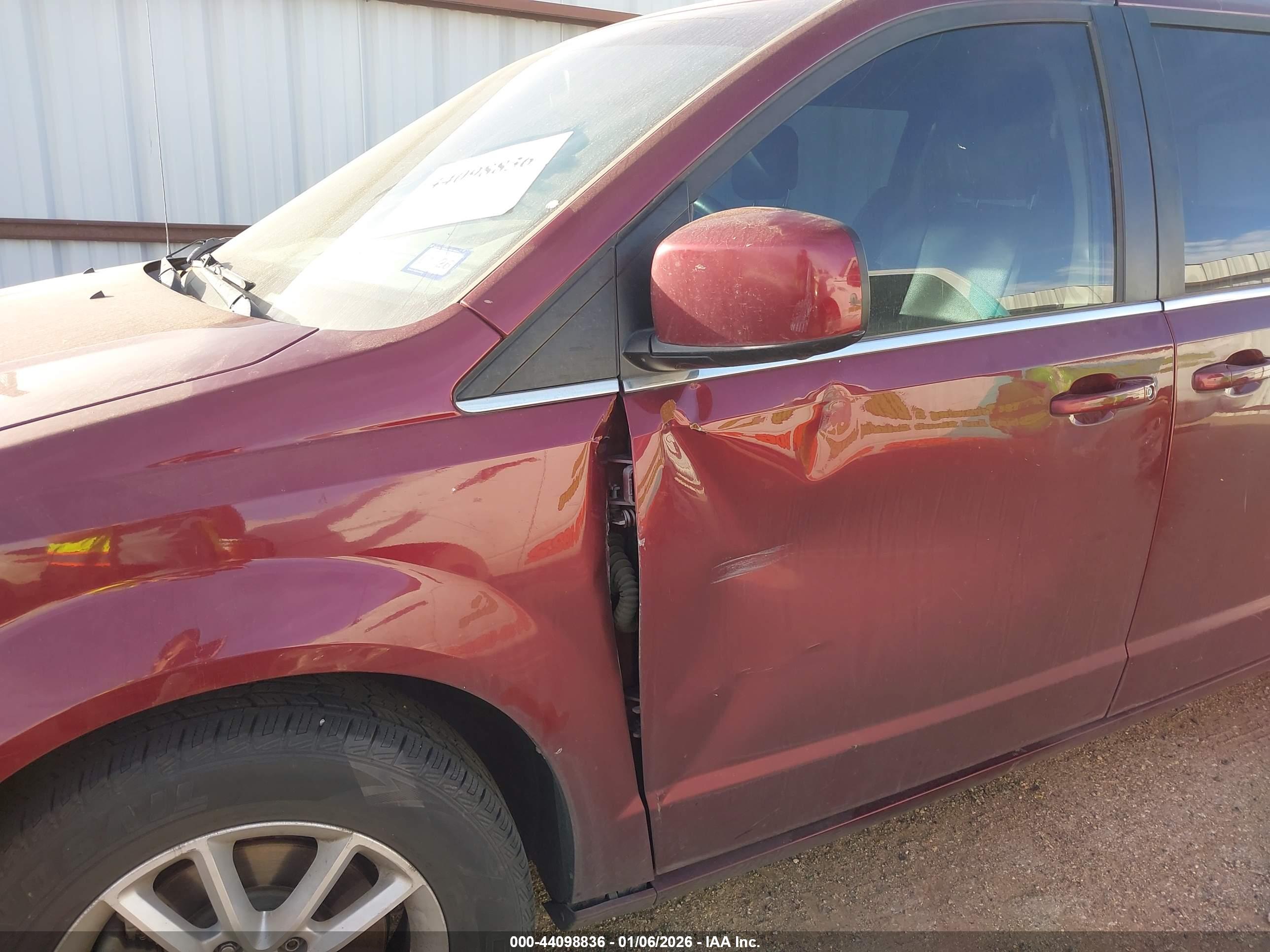 DODGE GRAND image 6