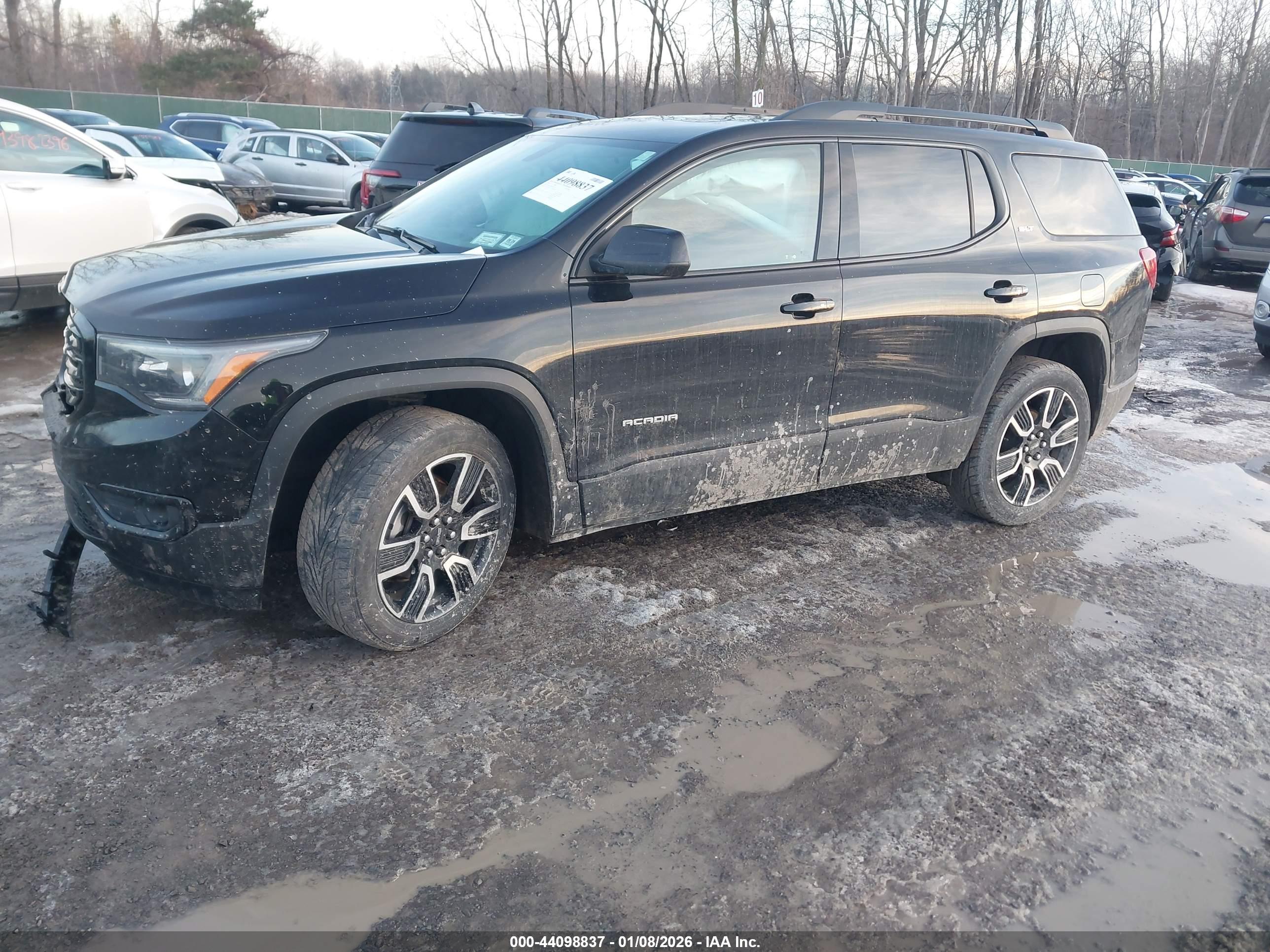 GMC ACADIA image 2
