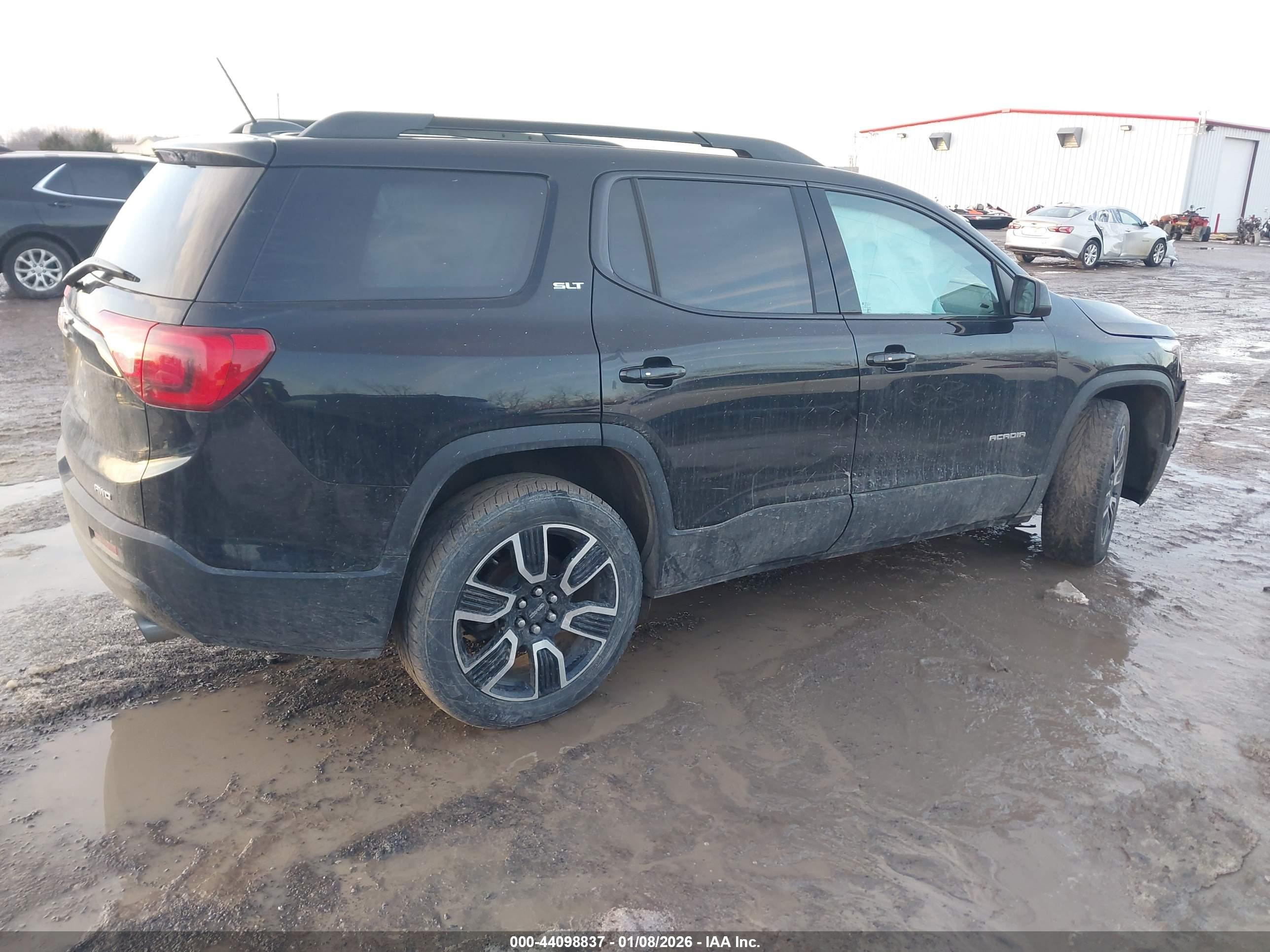 GMC ACADIA image 4