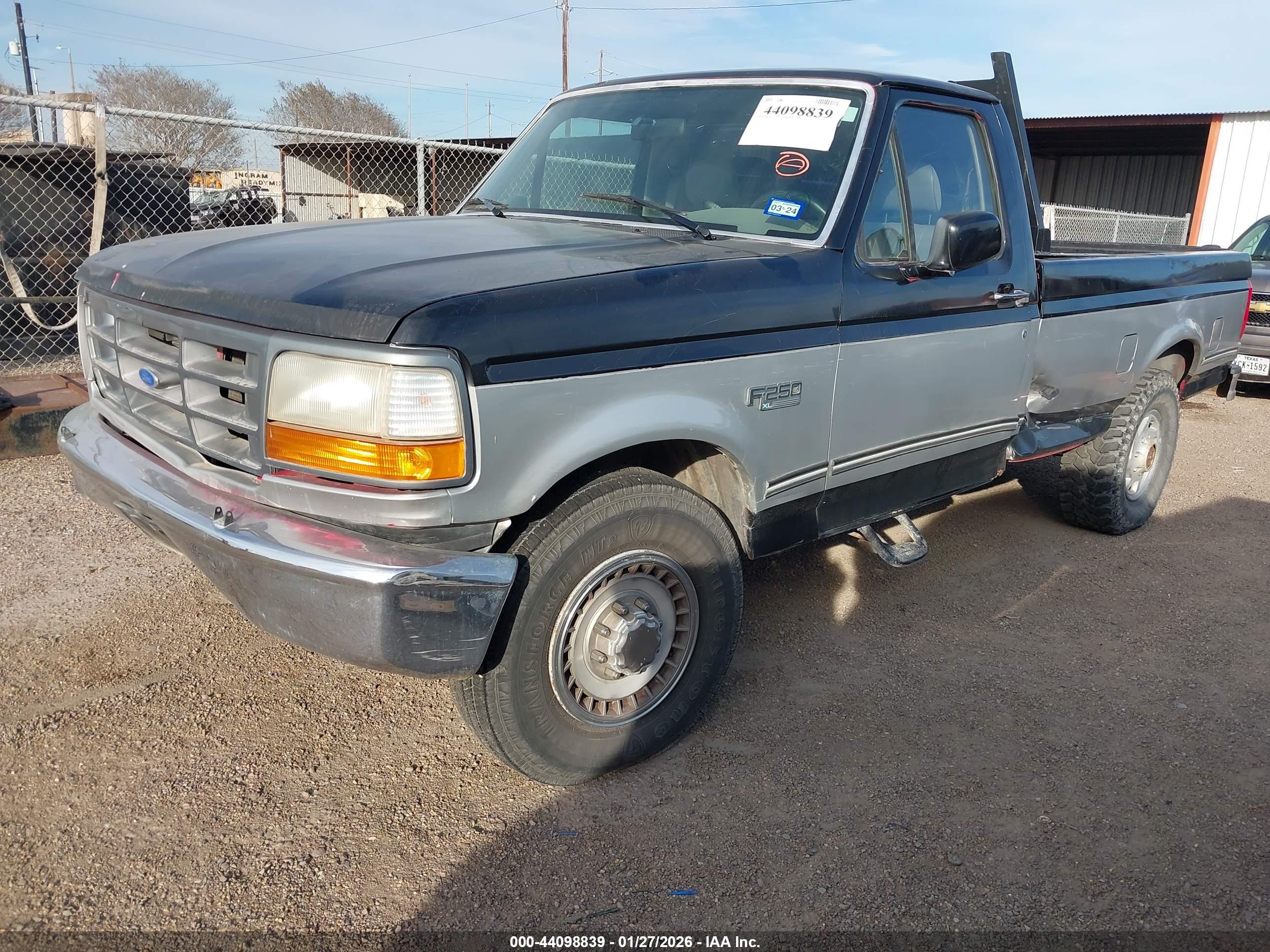 FORD F250 image 2